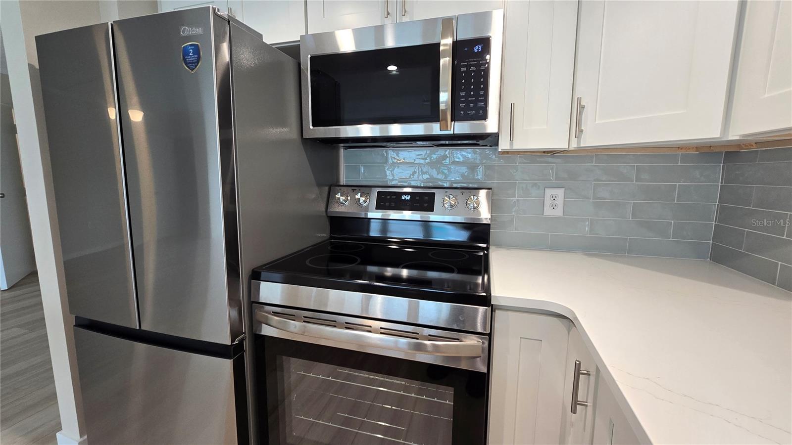 Image 25 of 65 For 661 Poinsettia Avenue 109