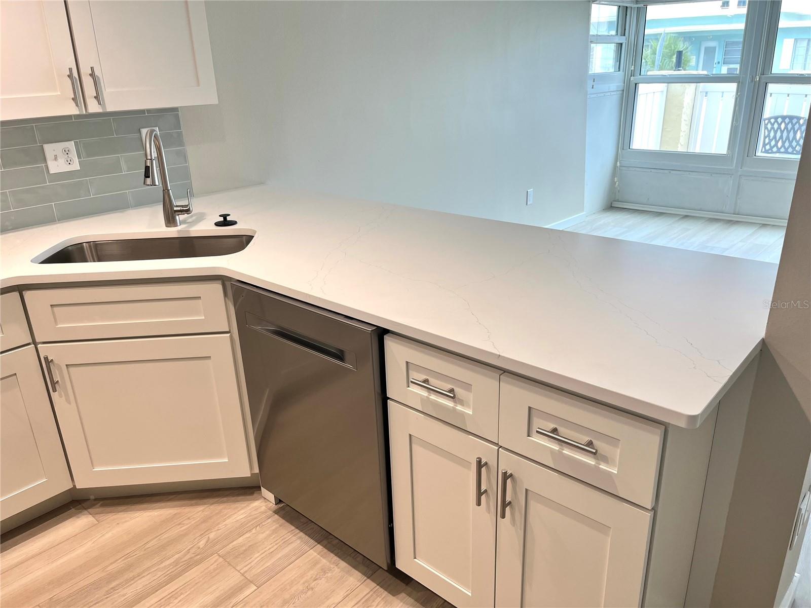 Image 29 of 65 For 661 Poinsettia Avenue 109