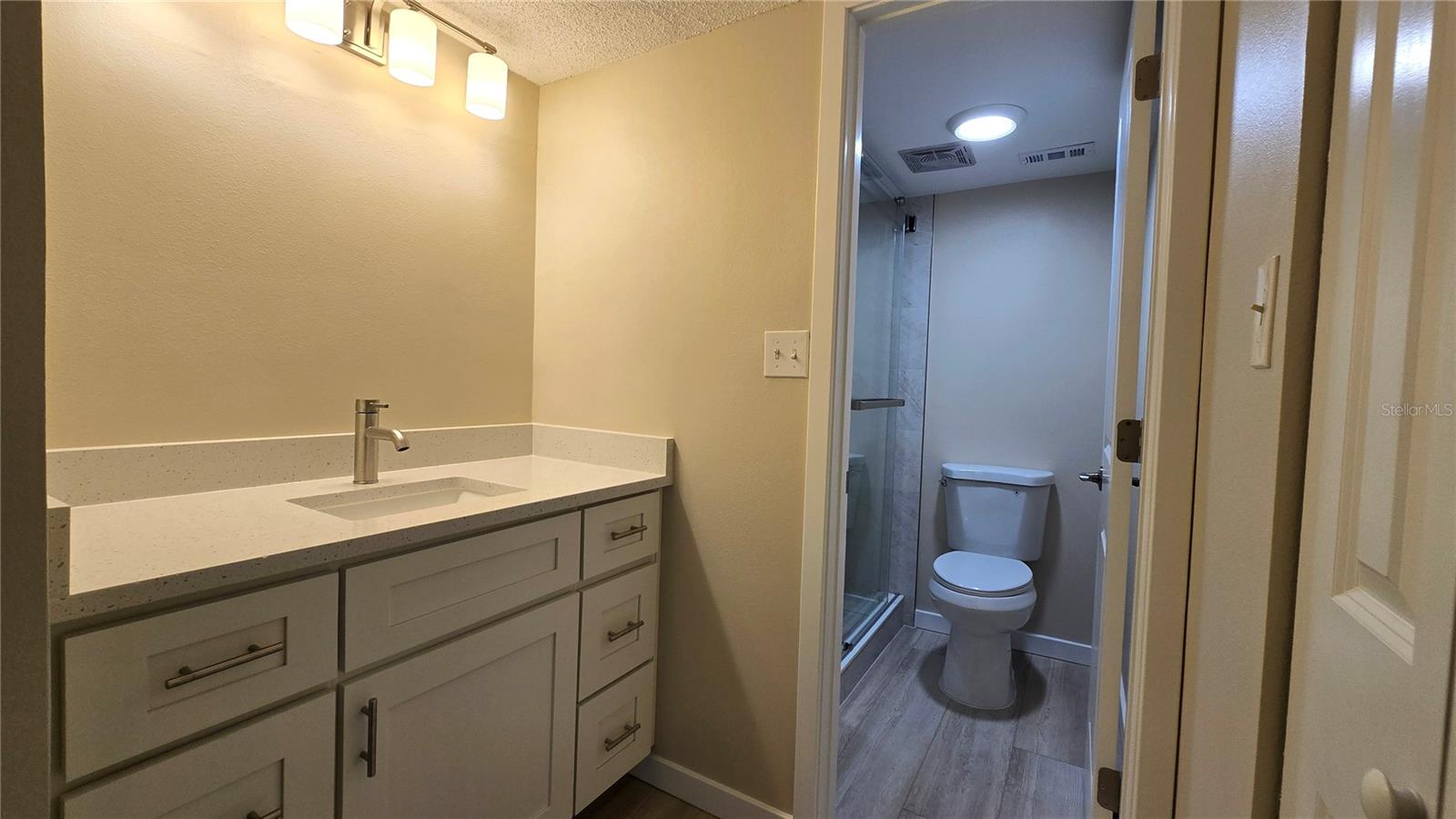 Image 46 of 65 For 661 Poinsettia Avenue 109