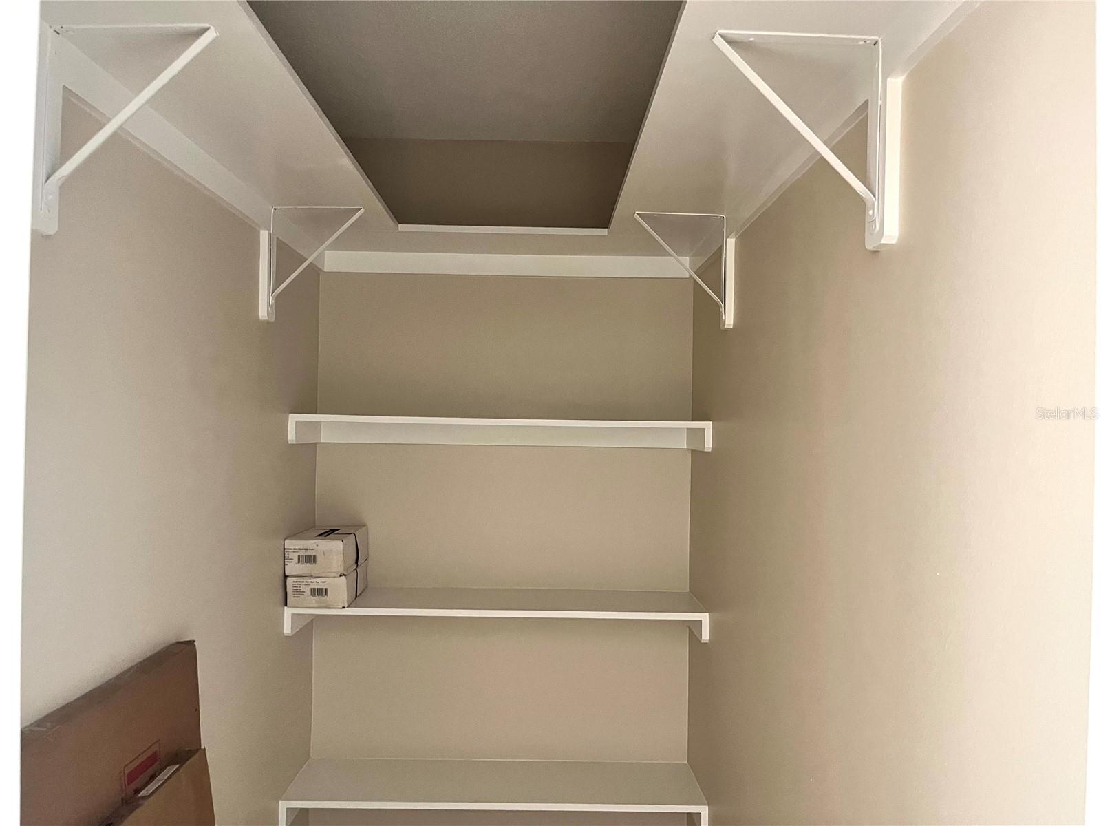 Image 7 of 65 For 661 Poinsettia Avenue 109