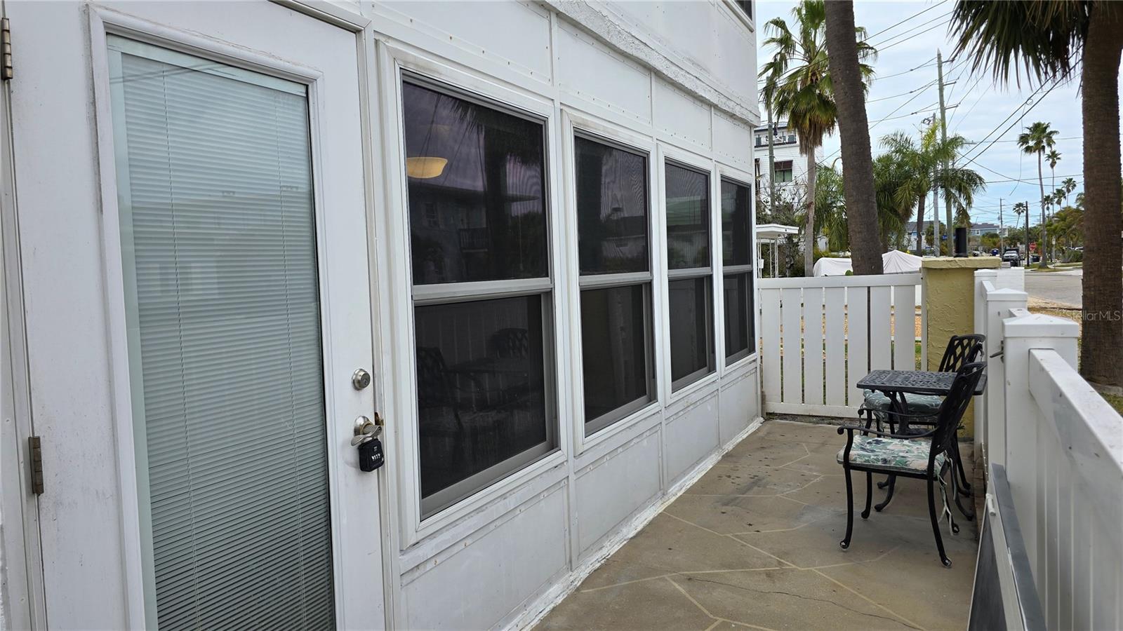 Image 8 of 65 For 661 Poinsettia Avenue 109