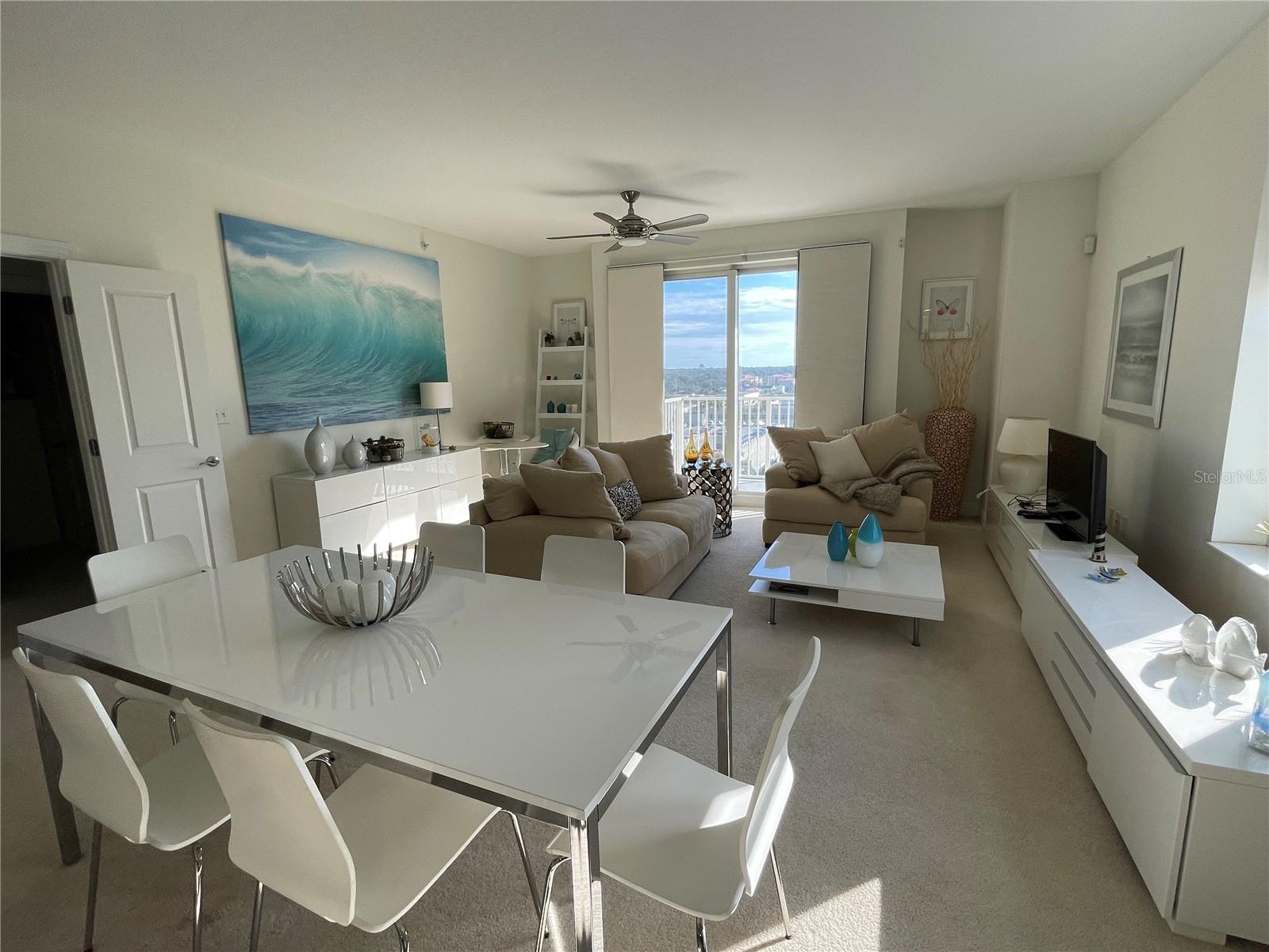 Image 17 of 36 For 628 Cleveland Street 1002