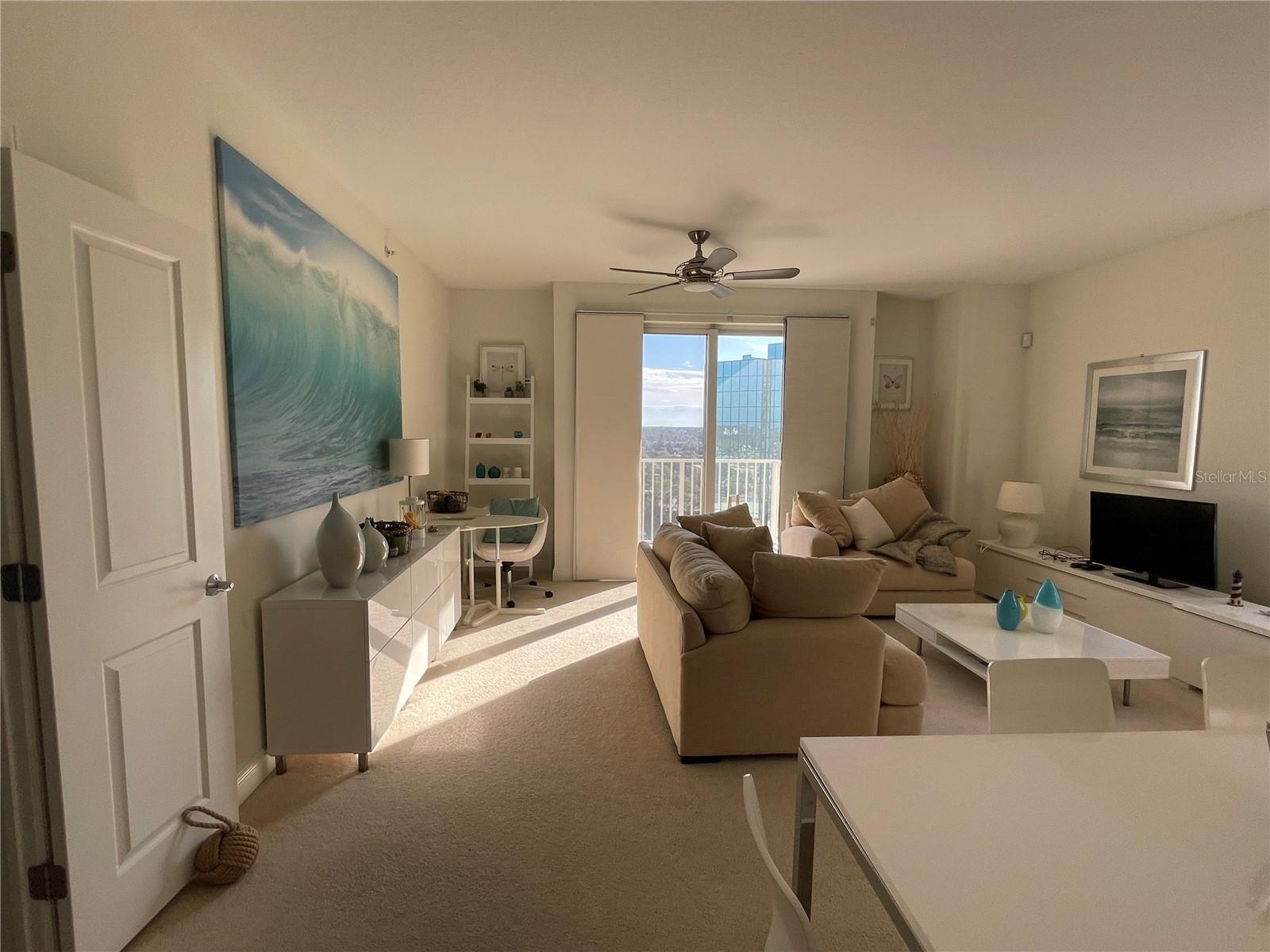 Image 18 of 36 For 628 Cleveland Street 1002