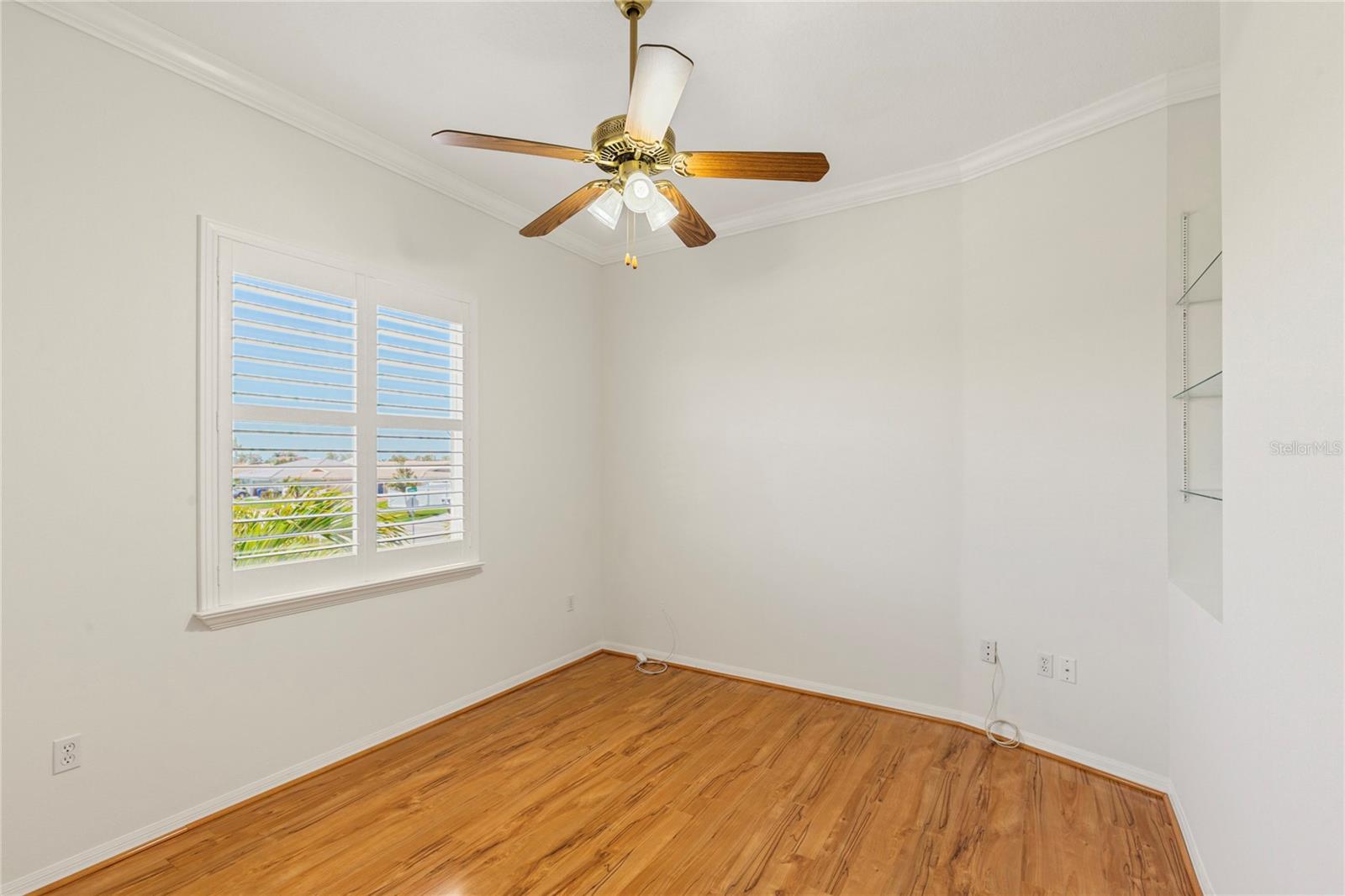 Image 33 of 61 For 3505 Seaway Drive