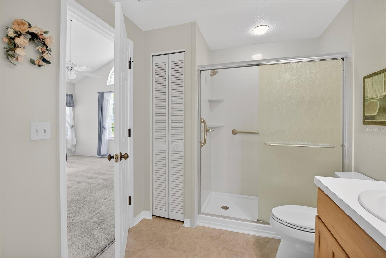 Image 29 of 58 For 1122 Golfview Woods Drive 1122