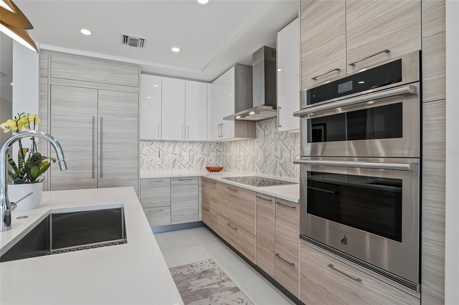 Image 19 of 52 For 301 1st Street 1104