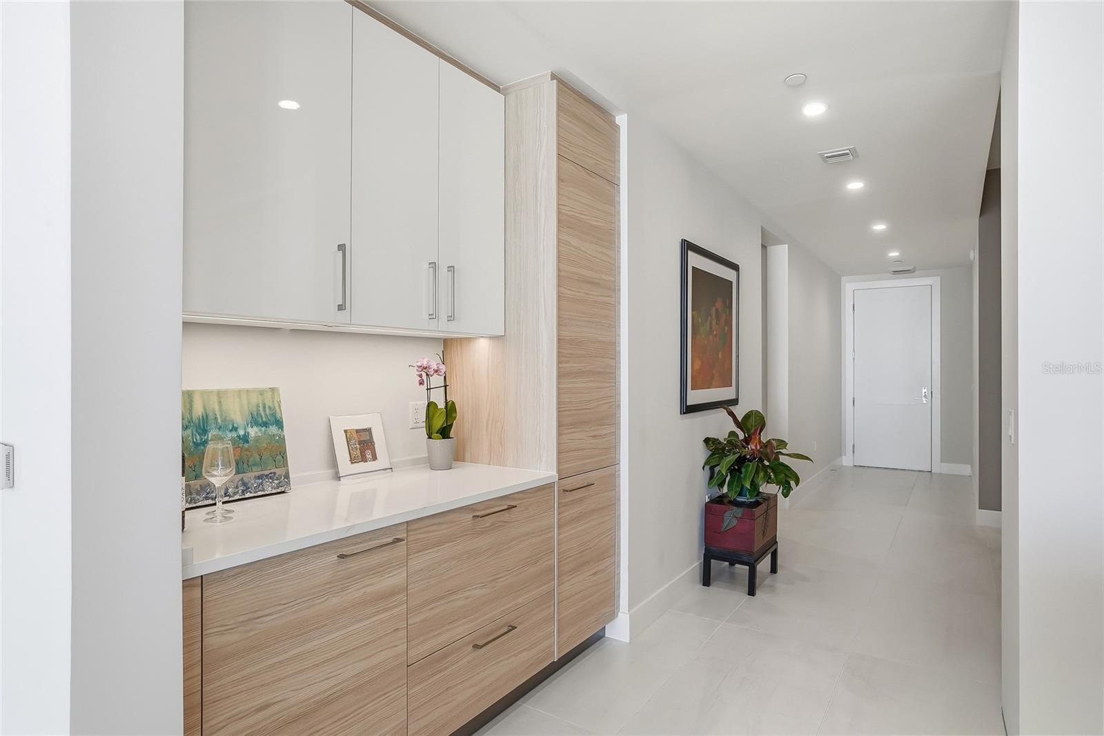 Image 21 of 52 For 301 1st Street 1104