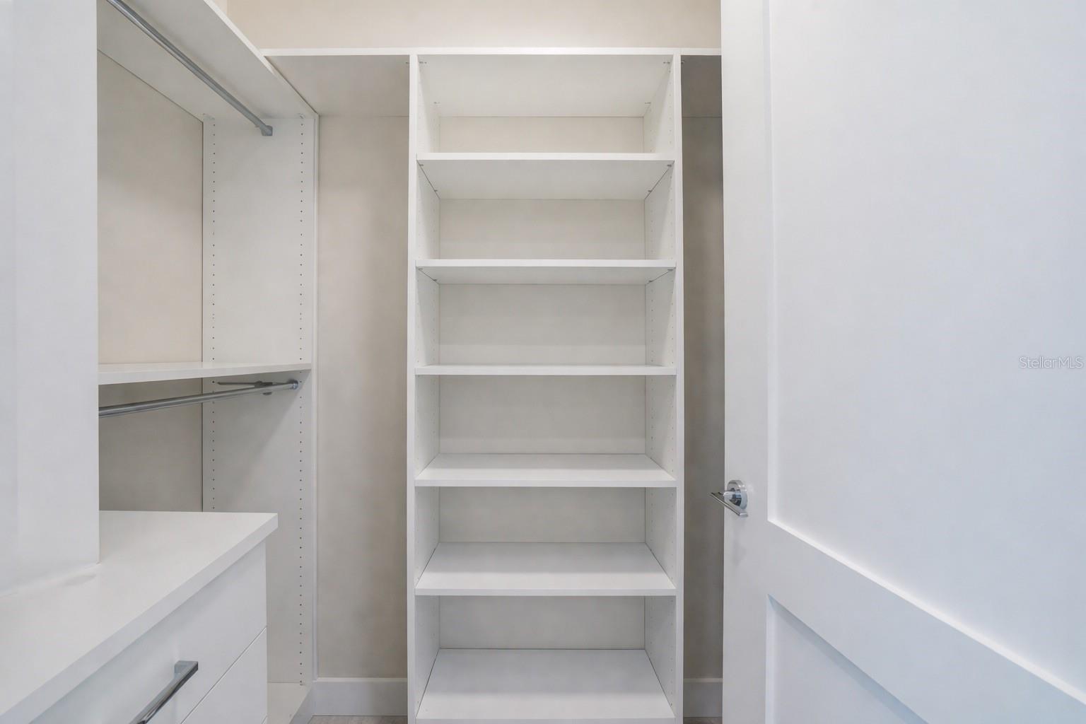 Image 27 of 52 For 301 1st Street 1104