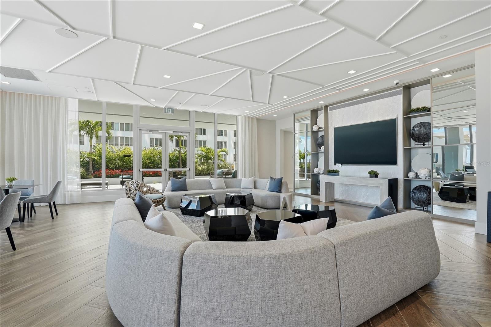 Image 44 of 52 For 301 1st Street 1104