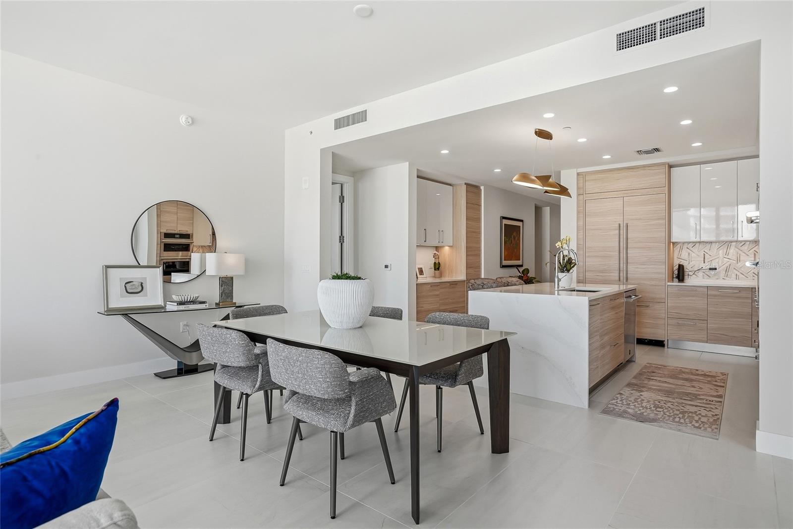 Image 7 of 52 For 301 1st Street 1104