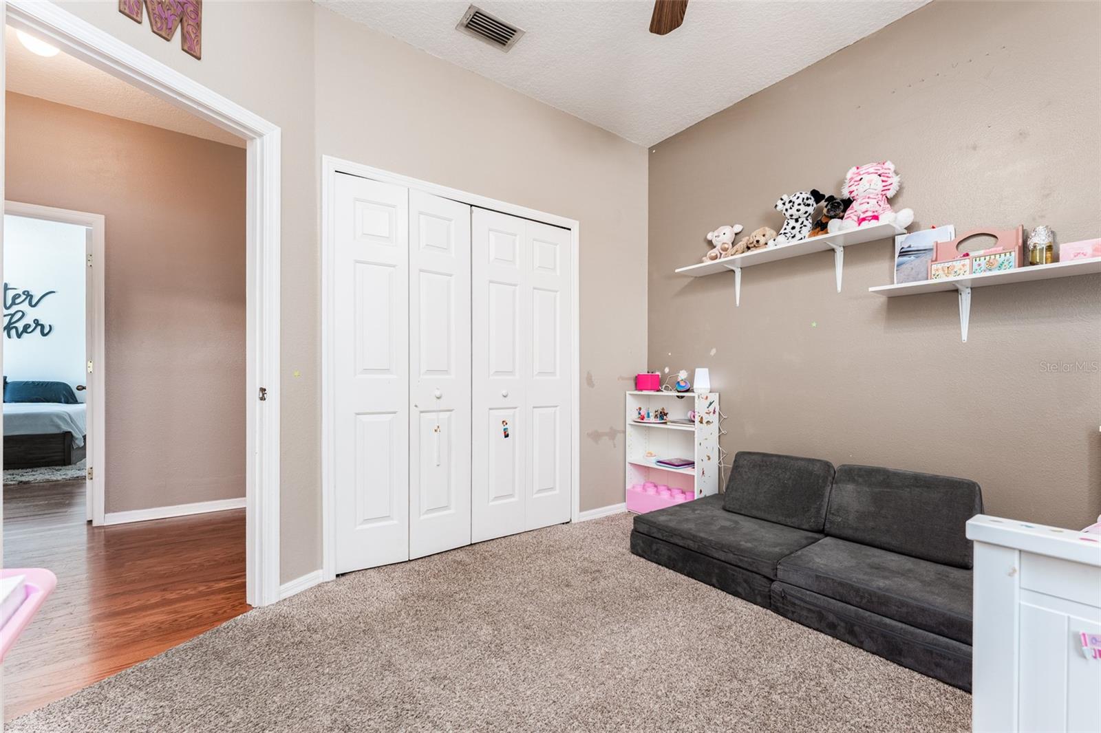 Image 25 of 39 For 6531 Summer Cove Drive