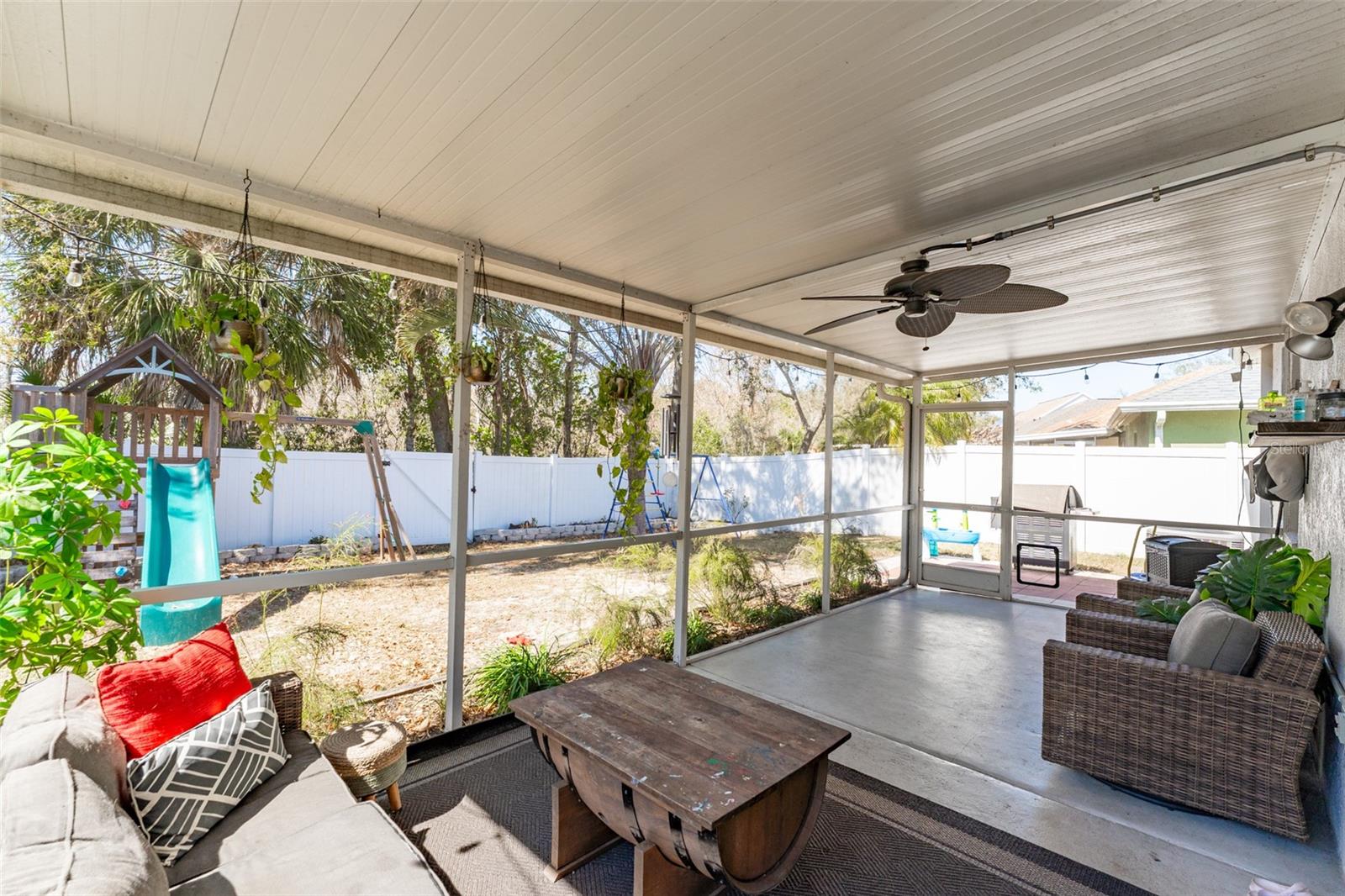 Image 30 of 39 For 6531 Summer Cove Drive