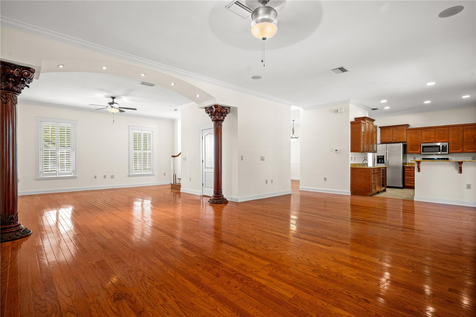 Image 10 of 35 For 7502 West Shore Boulevard