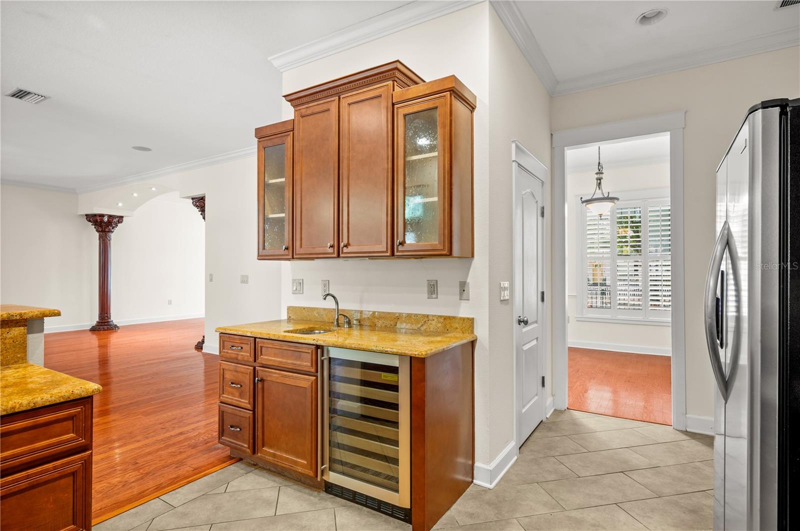 Image 19 of 35 For 7502 West Shore Boulevard