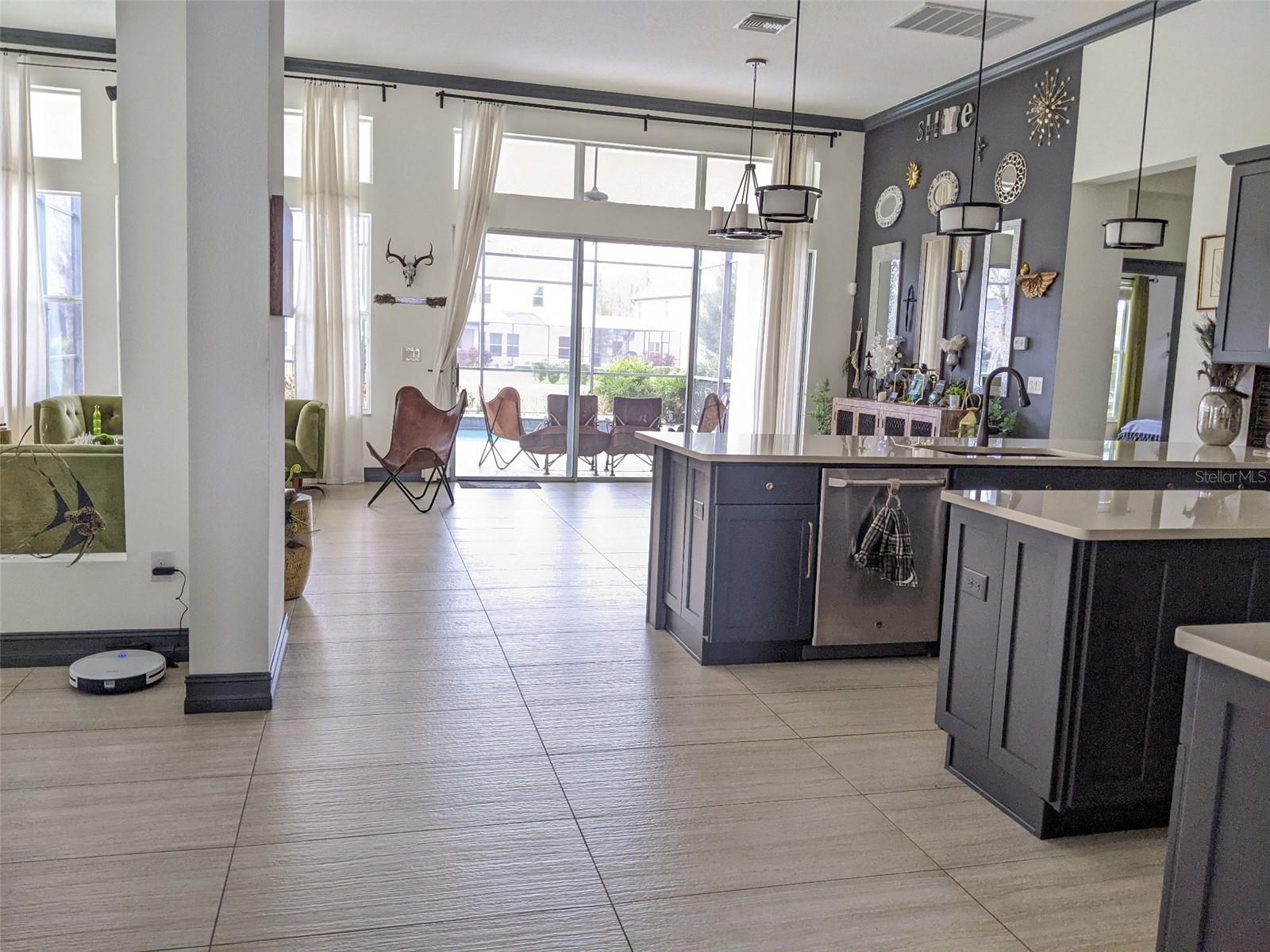 Image 5 of 30 For 4513 Pointe O Woods Drive