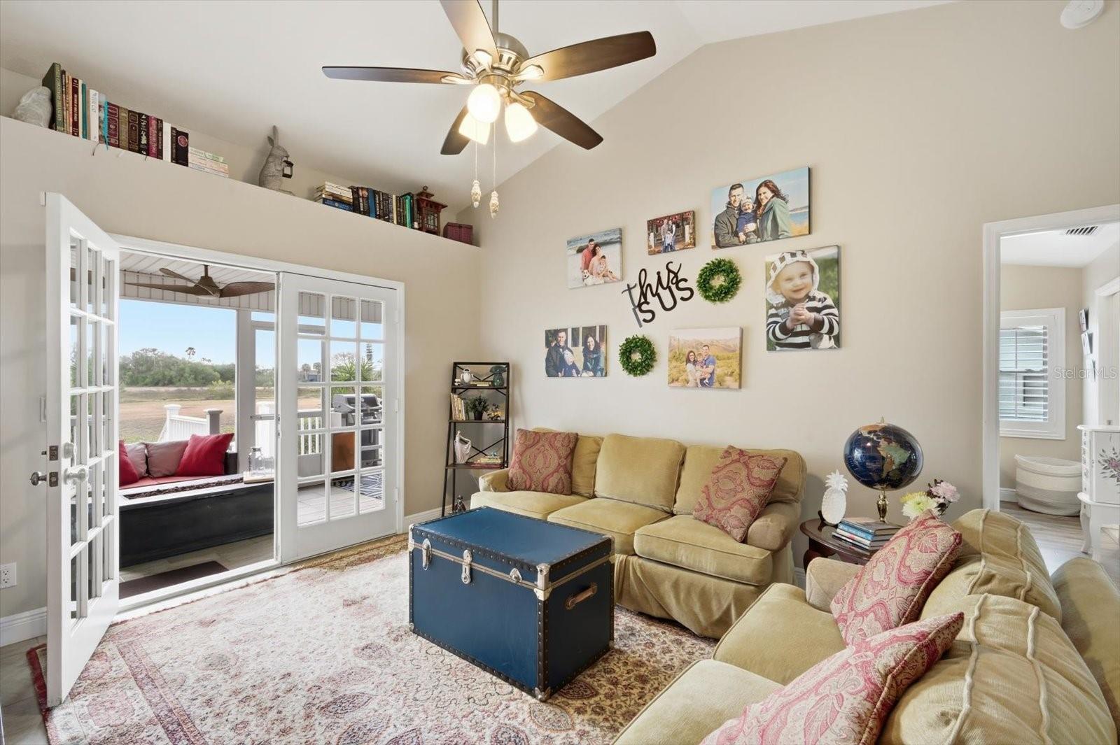 Image 20 of 31 For 846 Birdie Way