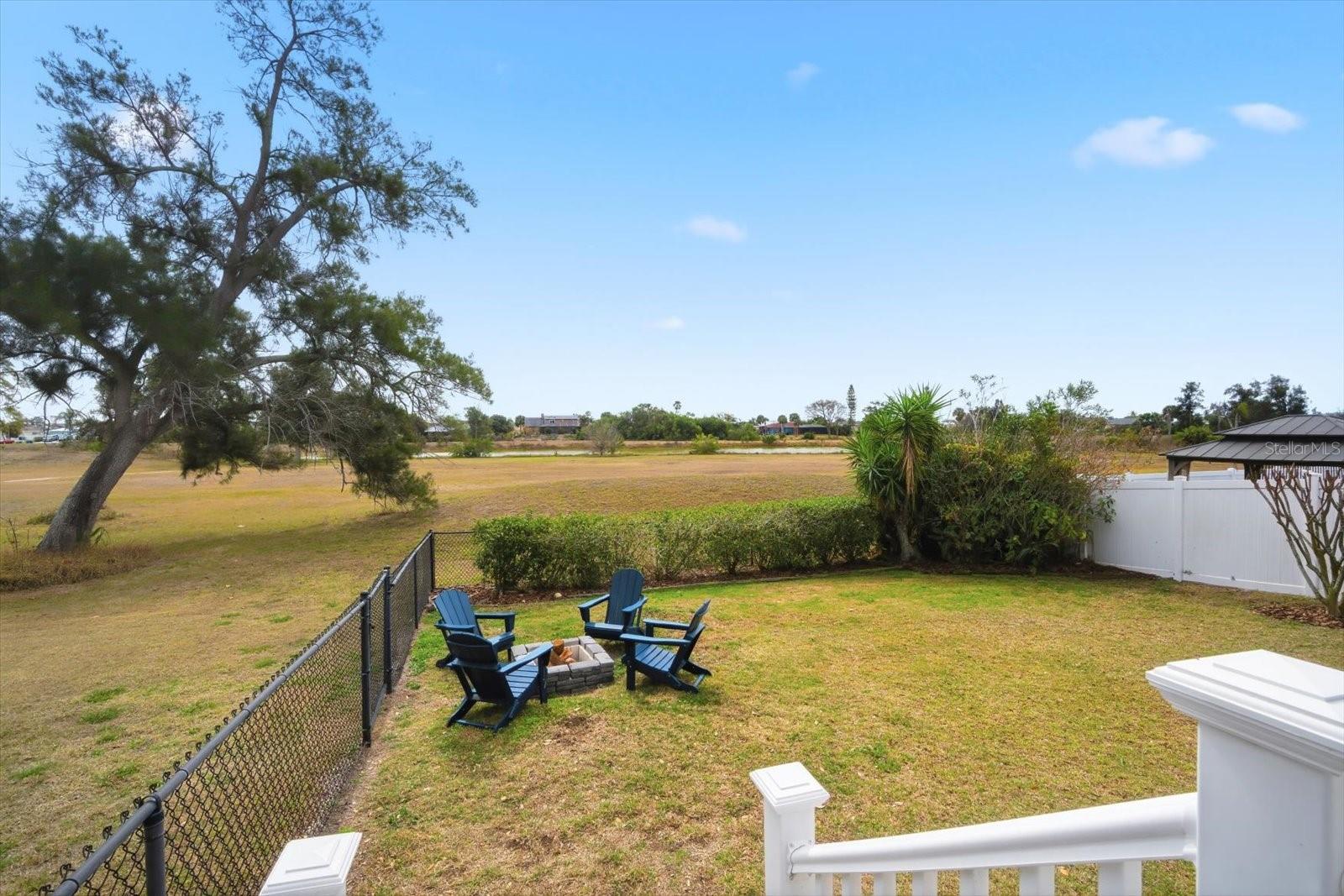 Image 26 of 31 For 846 Birdie Way