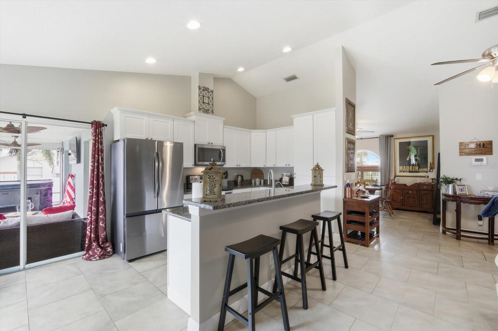 Image 6 of 31 For 846 Birdie Way