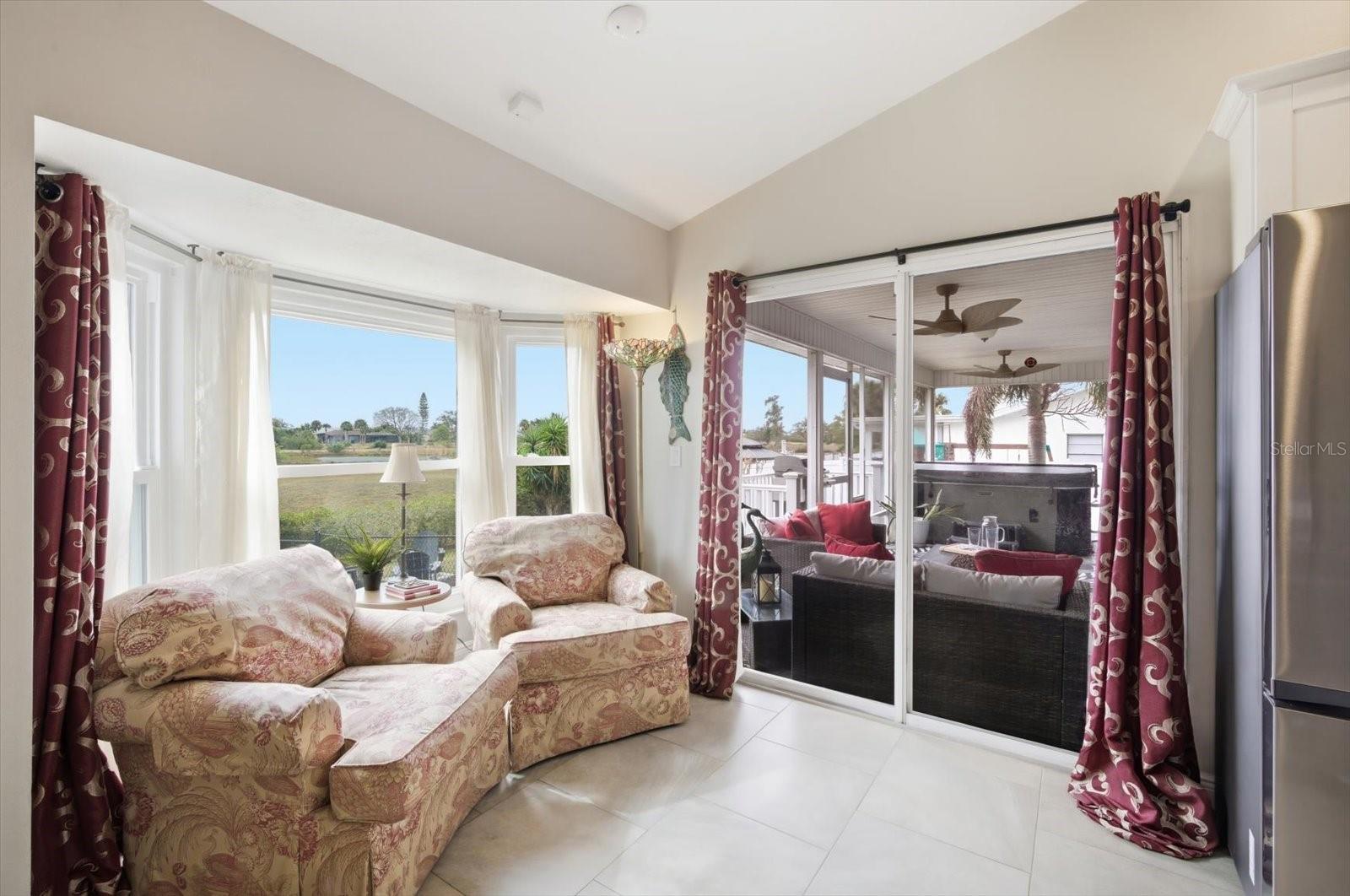 Image 8 of 31 For 846 Birdie Way