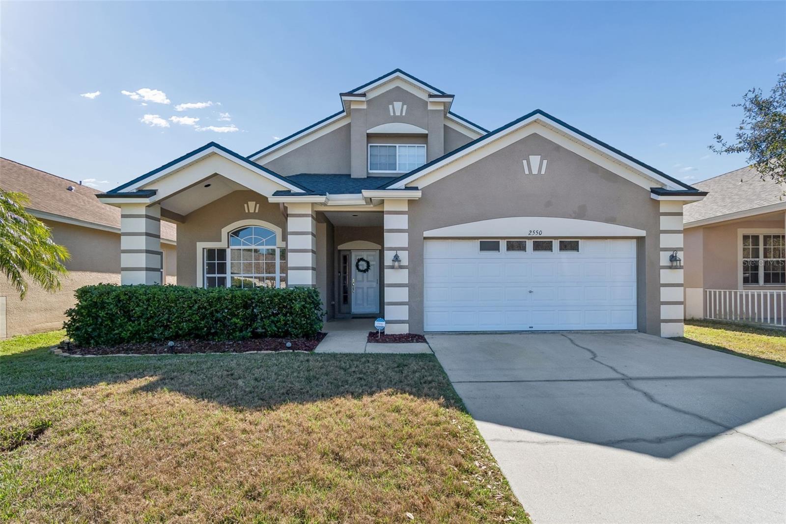 Listing photo id 1 for 2550 Maylin Drive