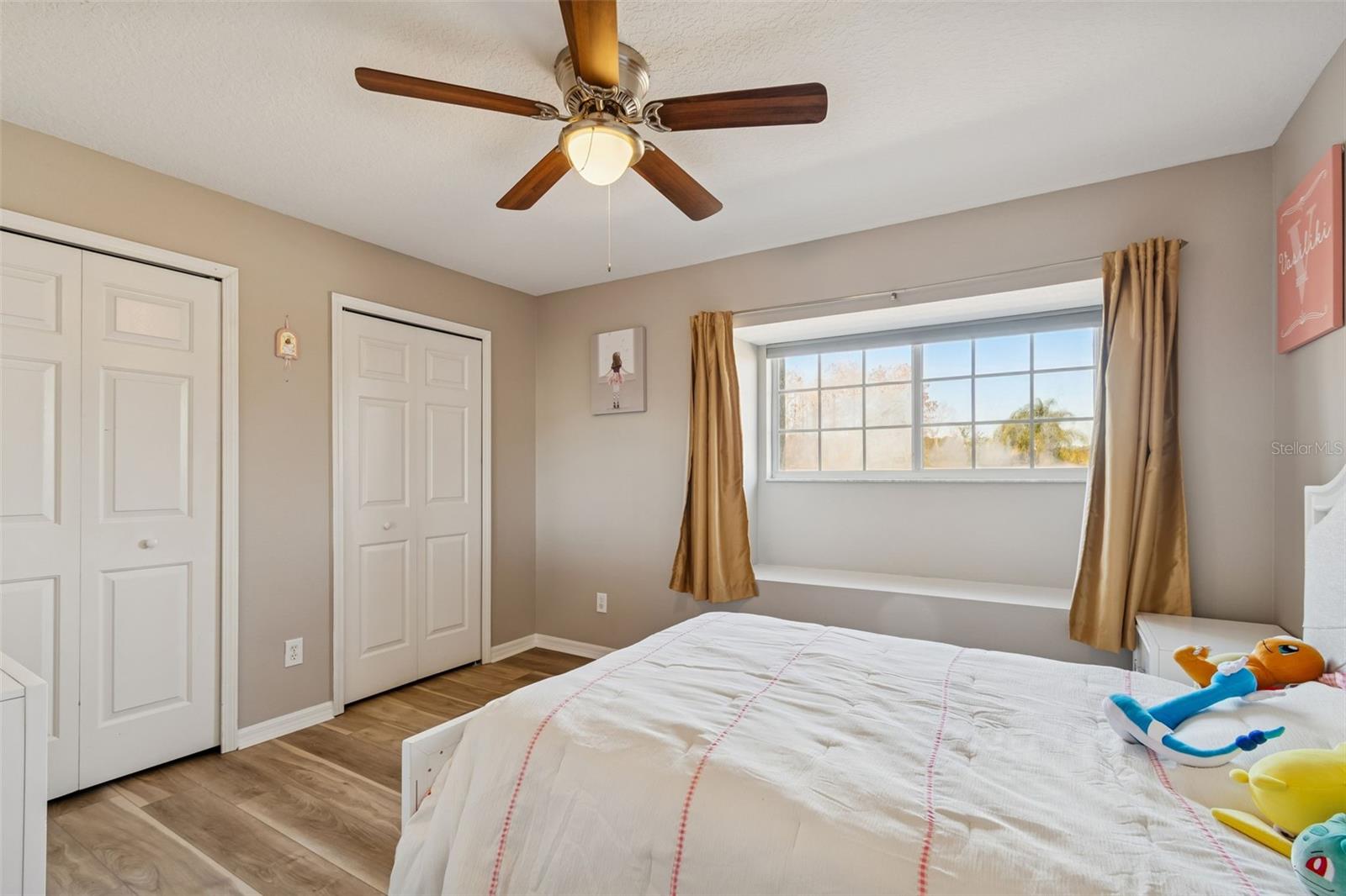 Listing photo id 35 for 2550 Maylin Drive