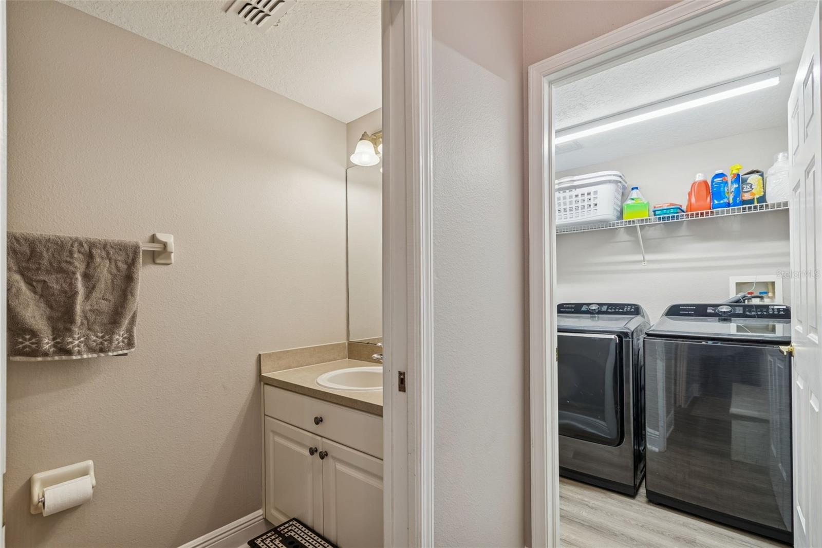 Listing photo id 48 for 2550 Maylin Drive