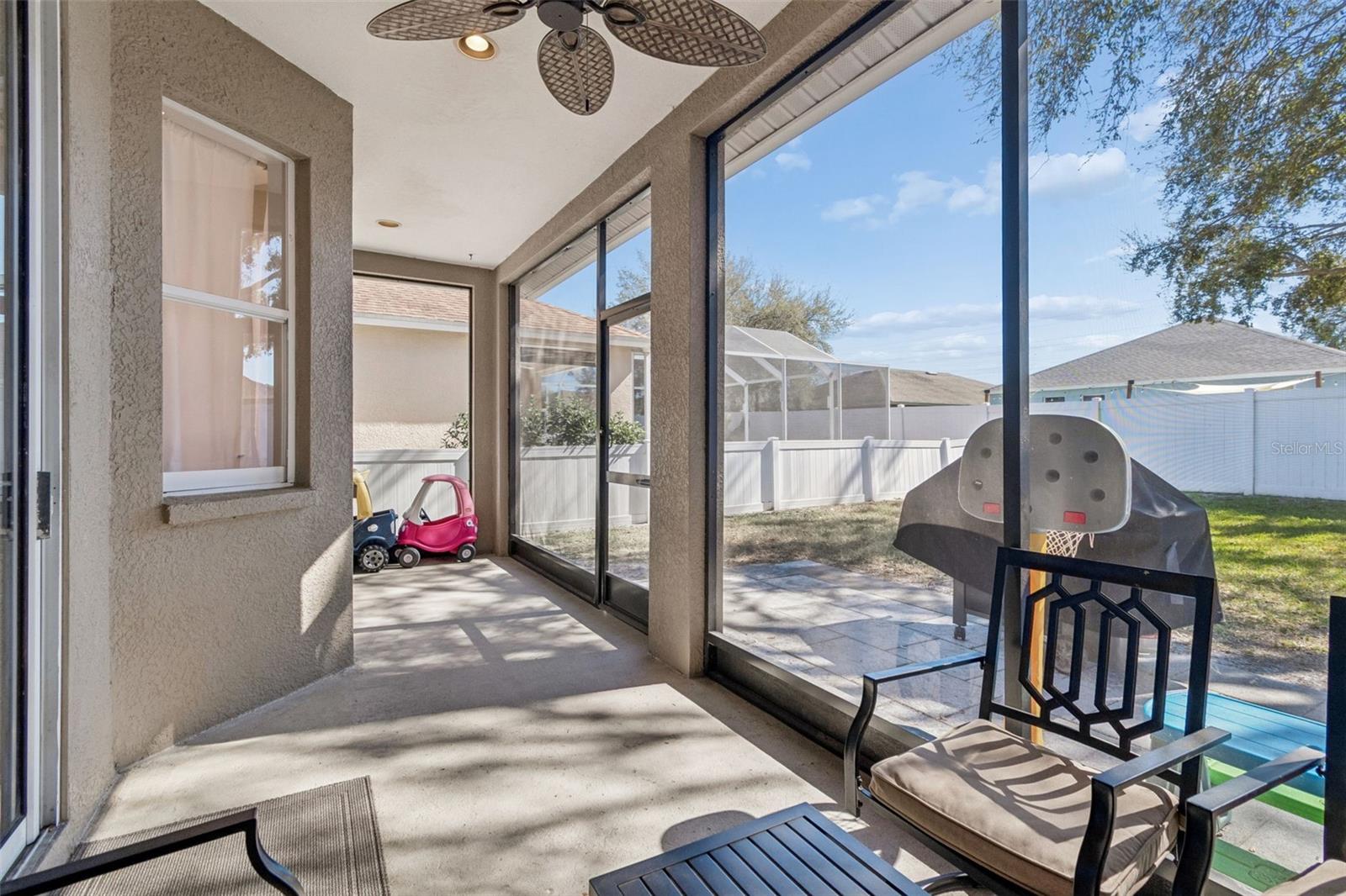 Listing photo id 53 for 2550 Maylin Drive