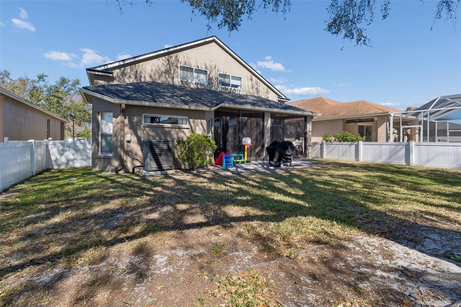 Listing photo id 56 for 2550 Maylin Drive