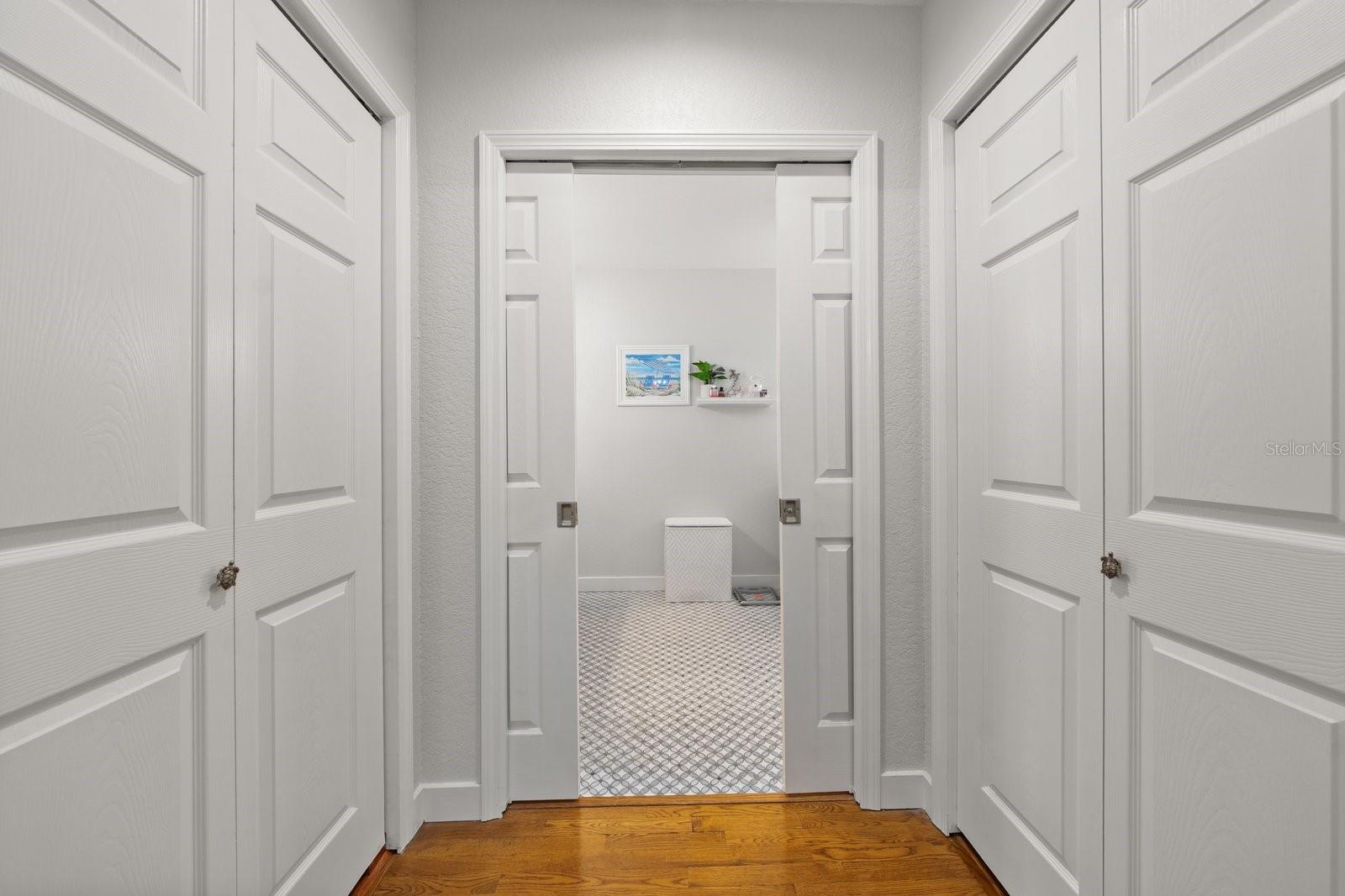 Image 16 of 47 For 216 Grove Circle S