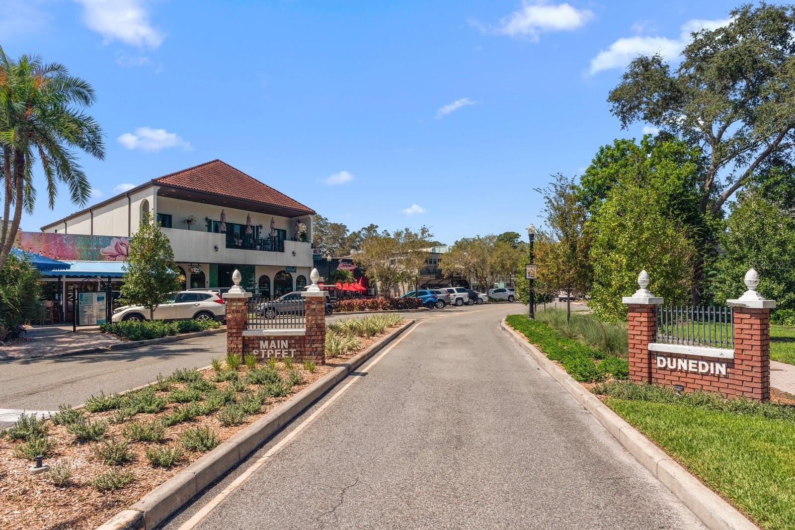 Image 43 of 47 For 216 Grove Circle S