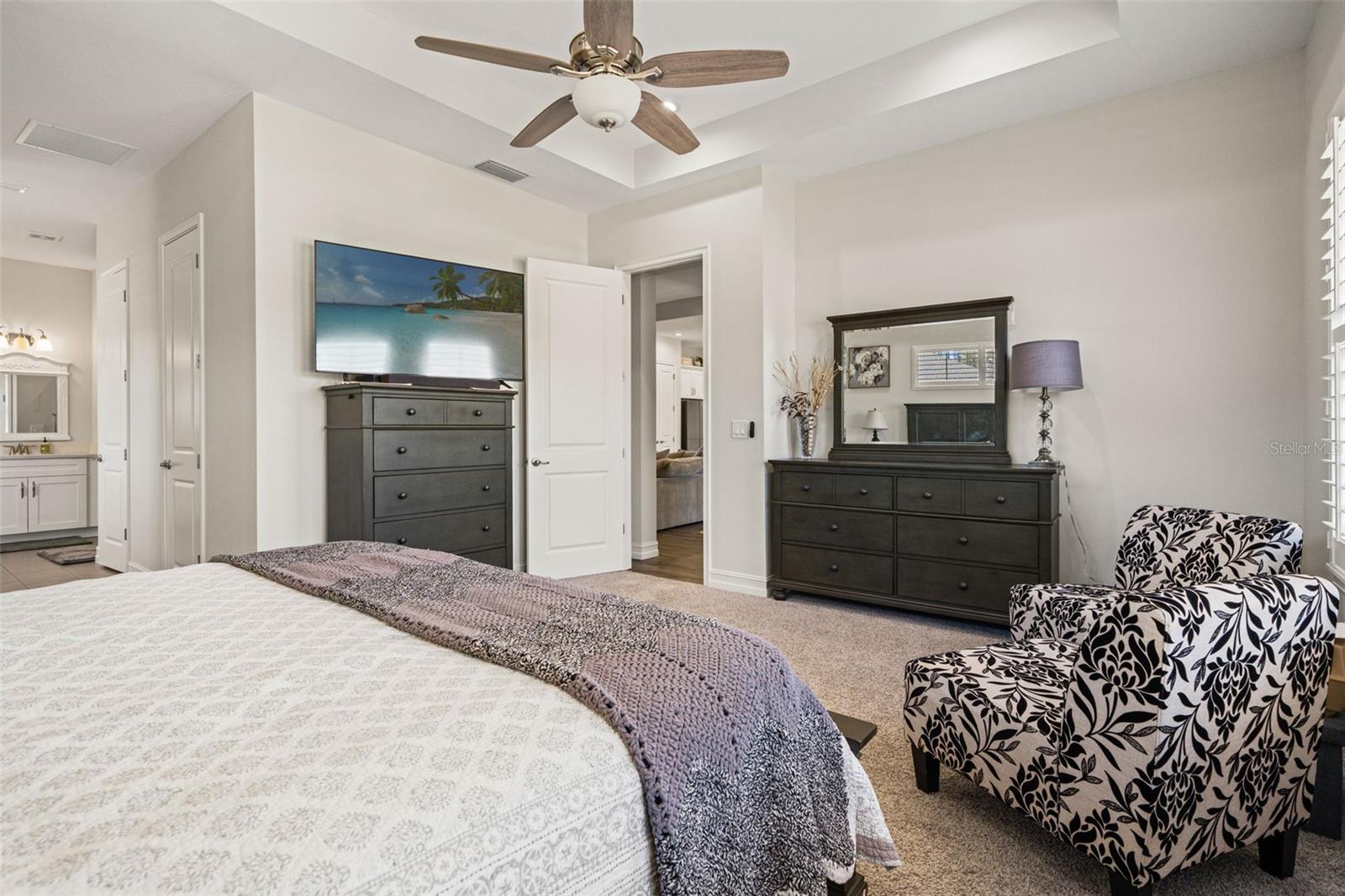 Image 19 of 53 For 4698 Hickory Oak Drive