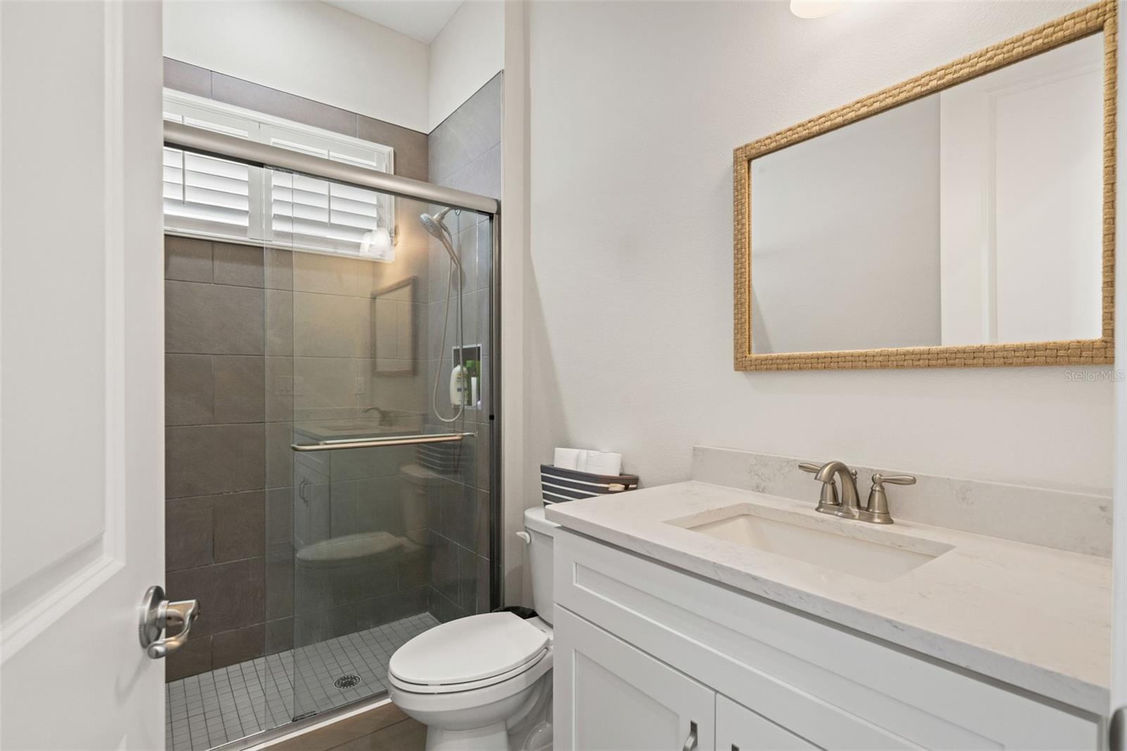 Image 30 of 53 For 4698 Hickory Oak Drive