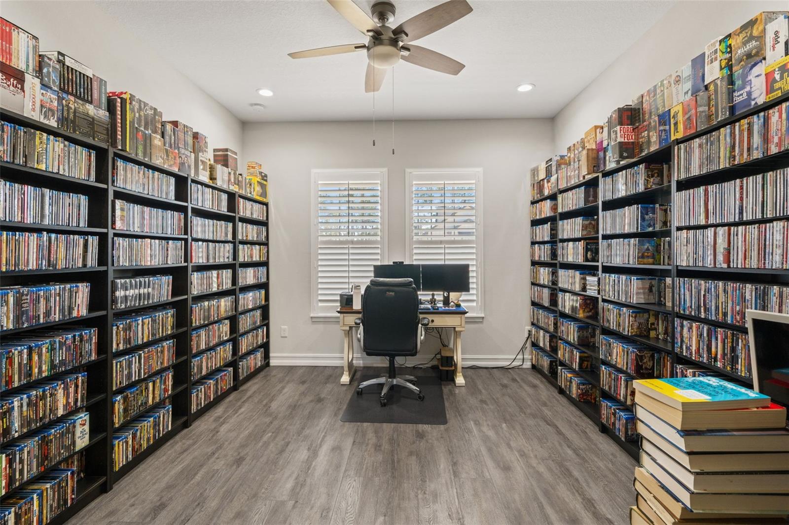 Image 31 of 53 For 4698 Hickory Oak Drive