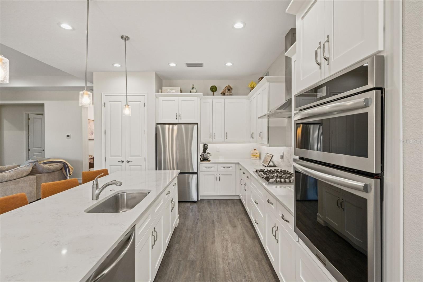 Image 9 of 53 For 4698 Hickory Oak Drive