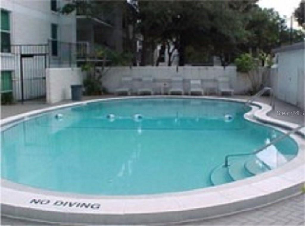 Image 19 of 19 For 3325 Bayshore Boulevard D28