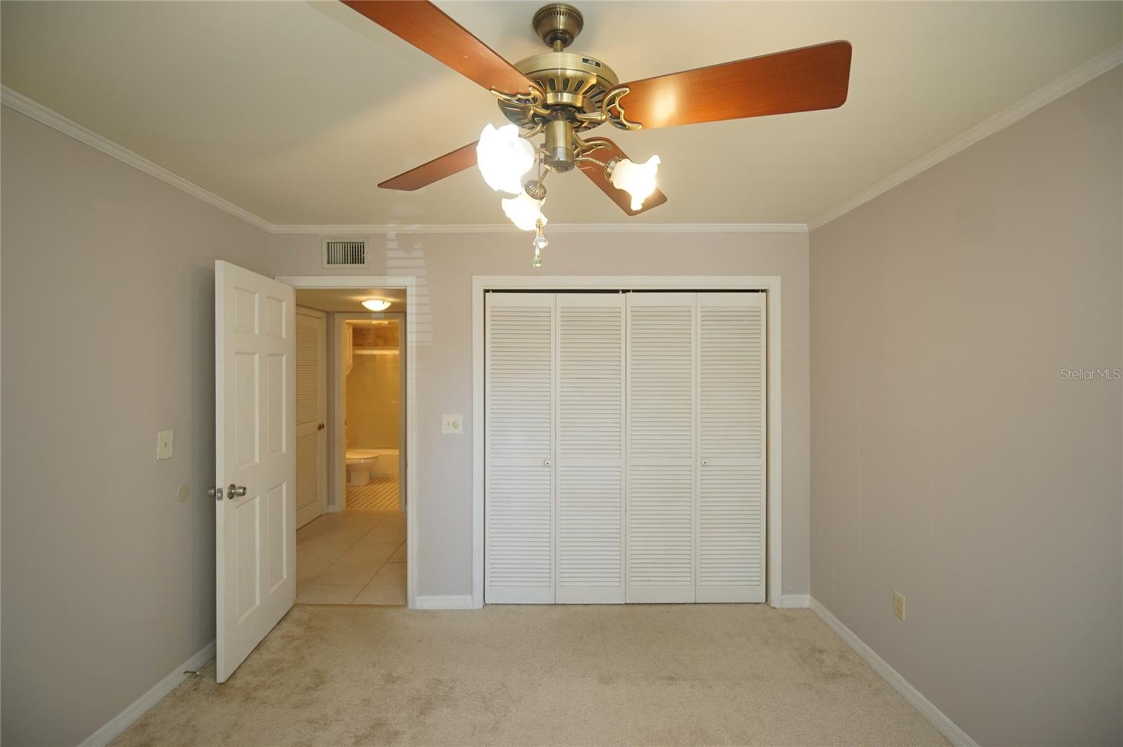 Image 9 of 19 For 3325 Bayshore Boulevard D28