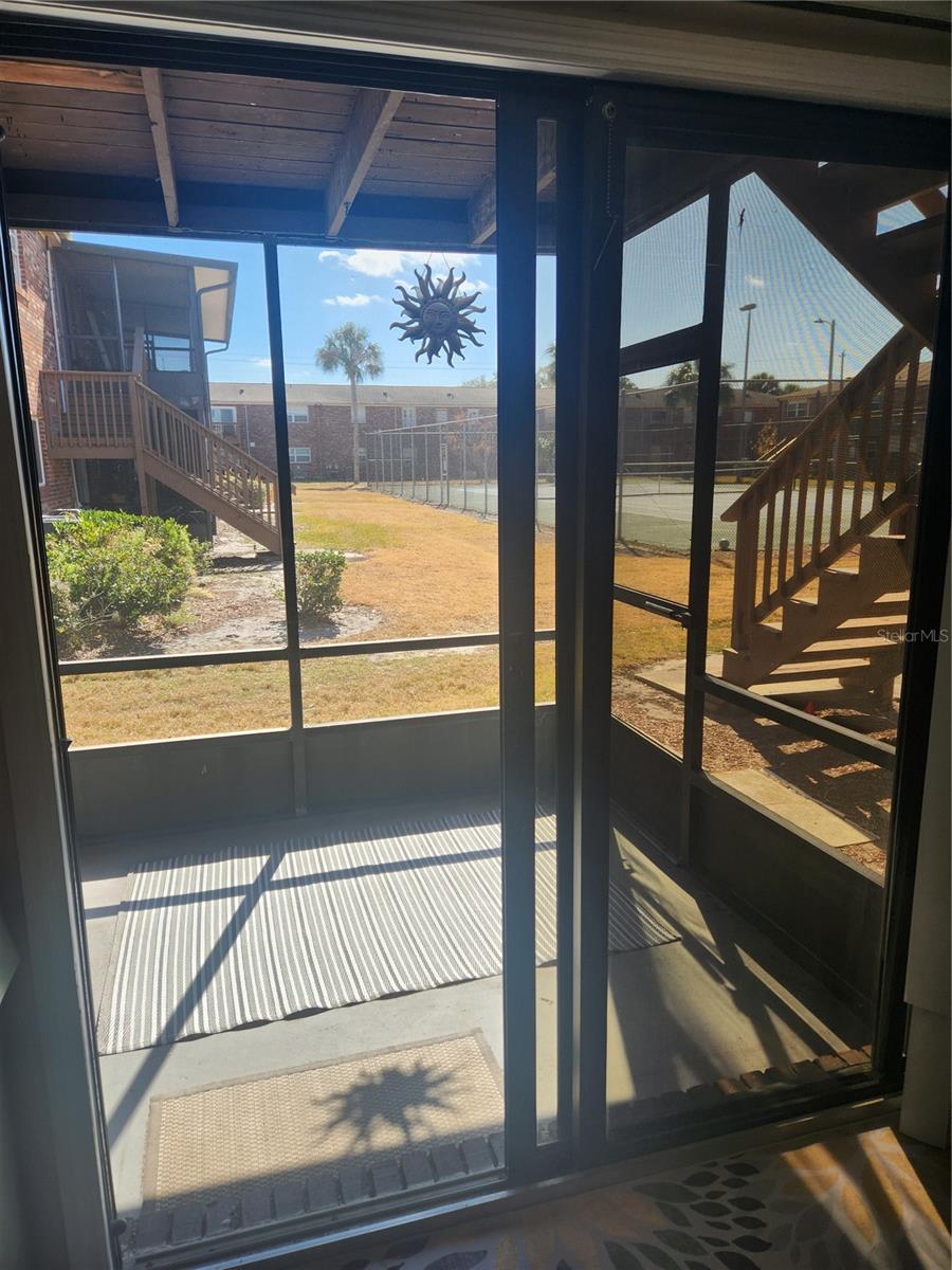 Image 10 of 26 For 1920 Edgewood Drive D3