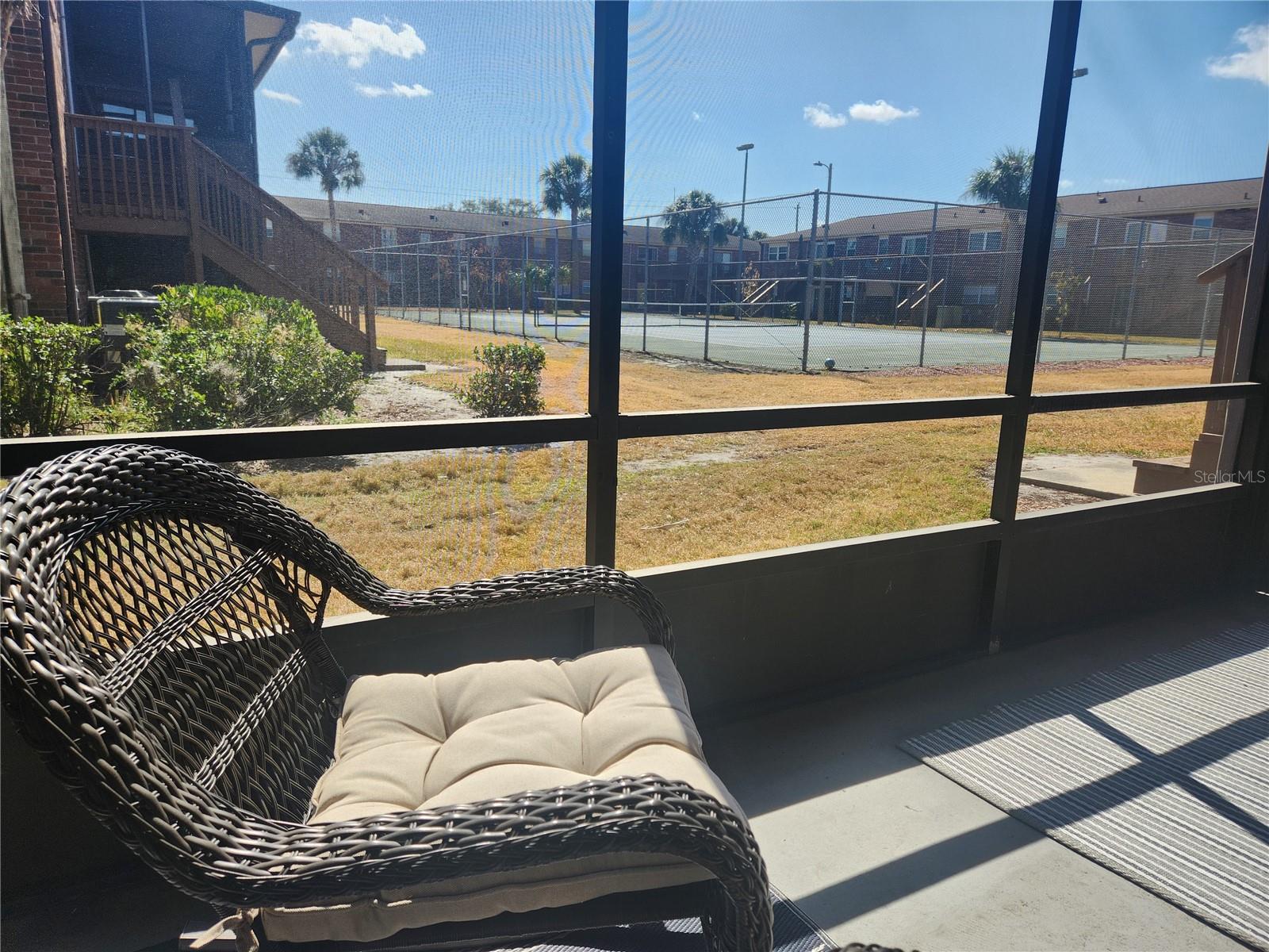 Image 11 of 26 For 1920 Edgewood Drive D3