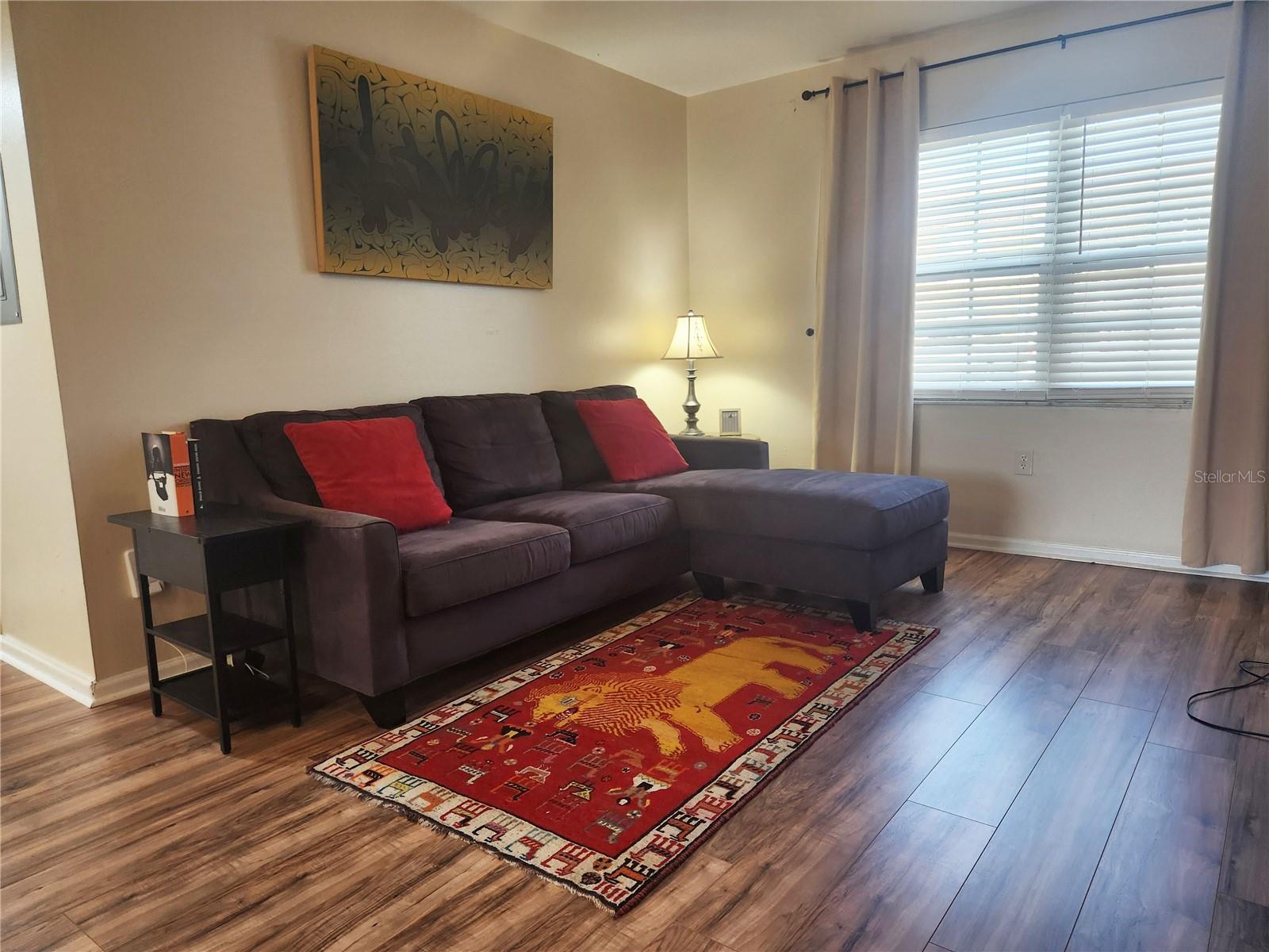 Image 3 of 26 For 1920 Edgewood Drive D3