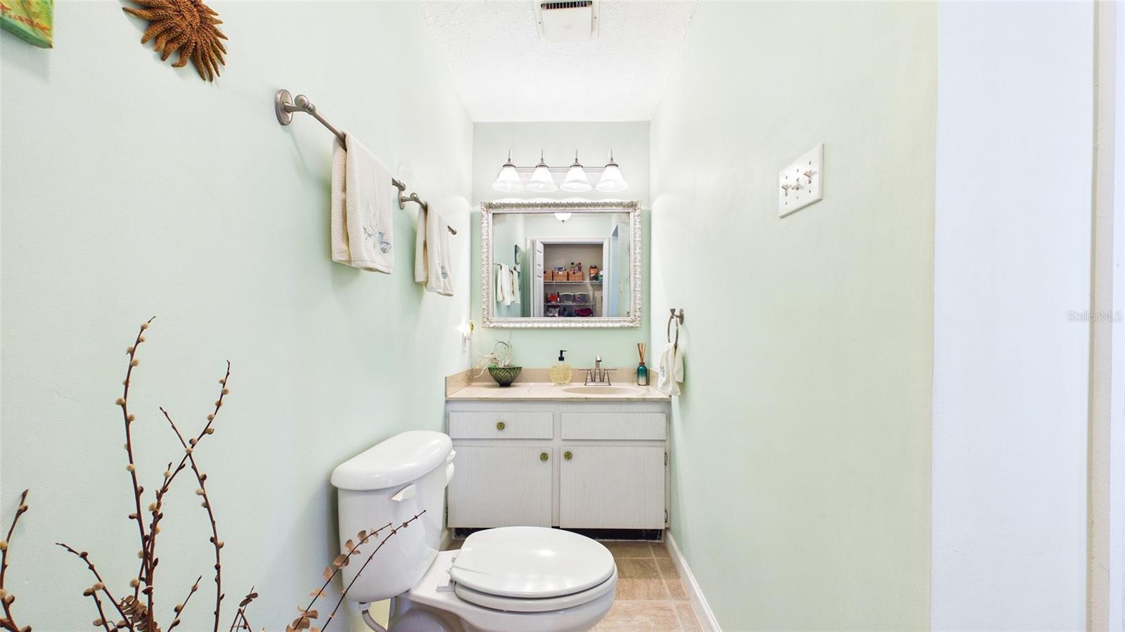 Image 12 of 52 For 4319 Cameron Avenue