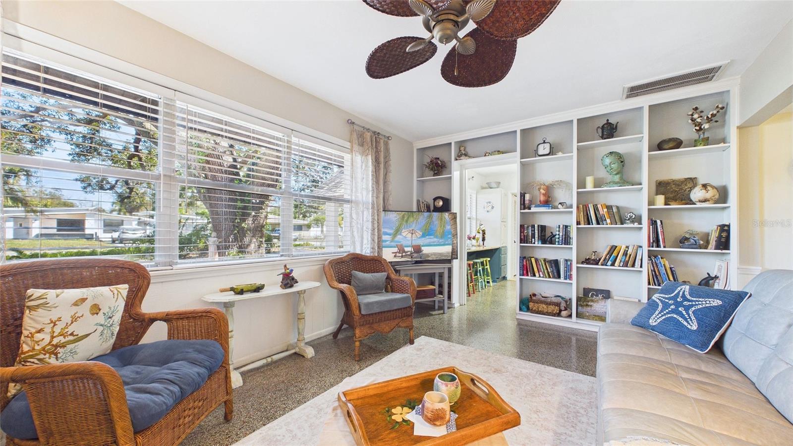 Image 20 of 52 For 4319 Cameron Avenue