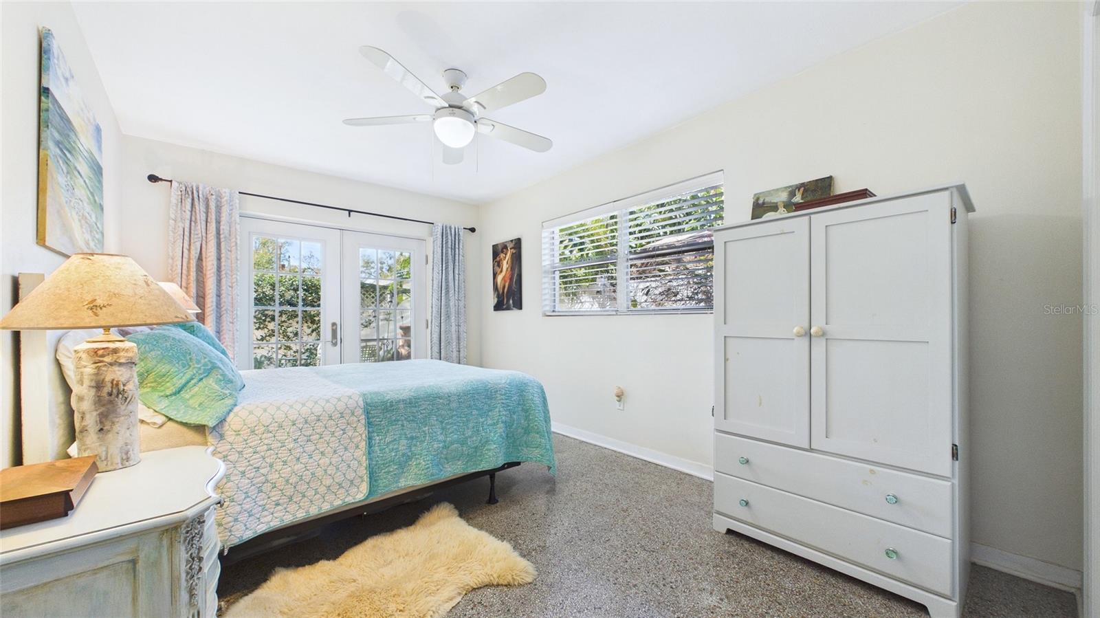 Image 25 of 52 For 4319 Cameron Avenue