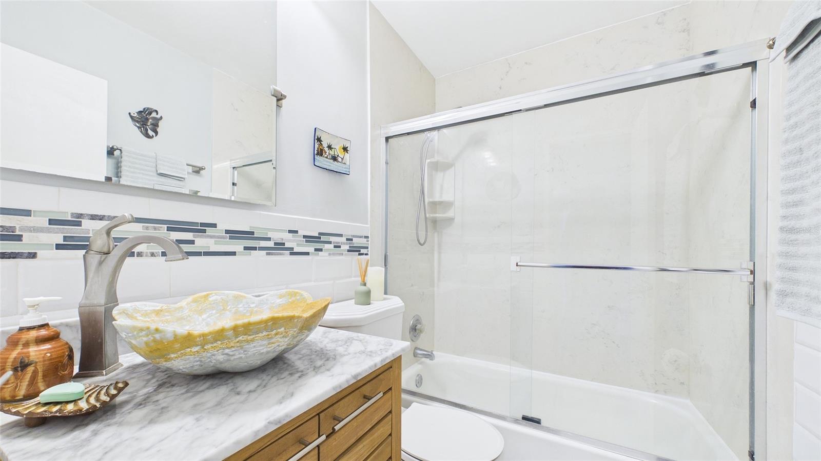 Image 32 of 52 For 4319 Cameron Avenue