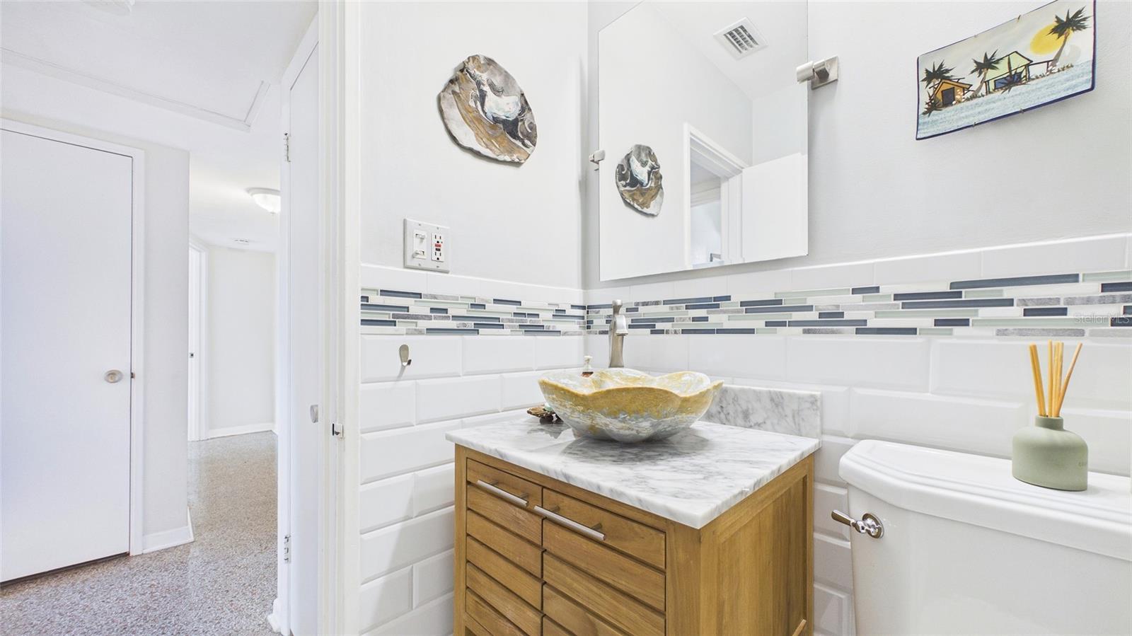 Image 33 of 52 For 4319 Cameron Avenue