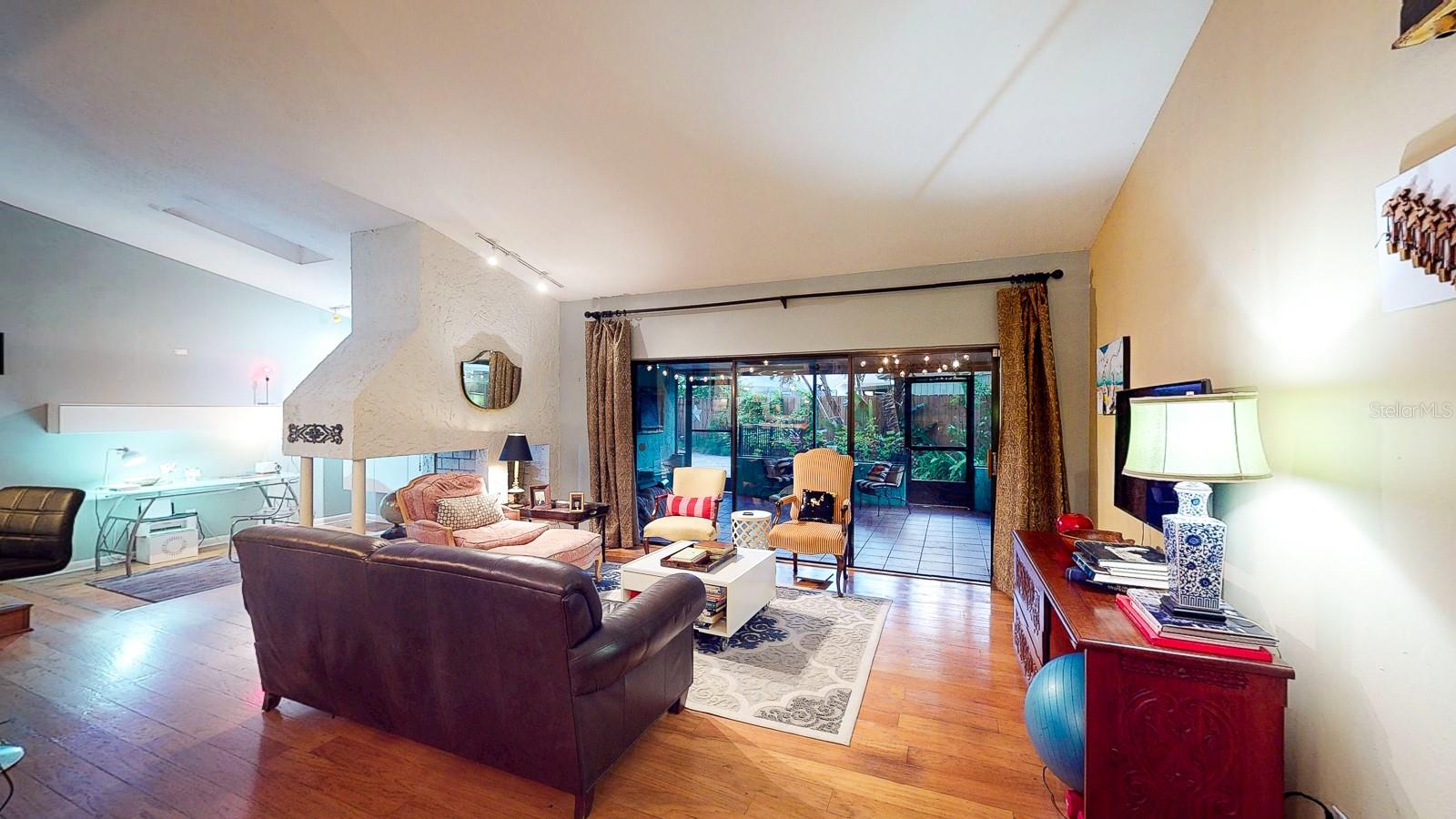 Image 11 of 58 For 4438 Summer Oak Drive