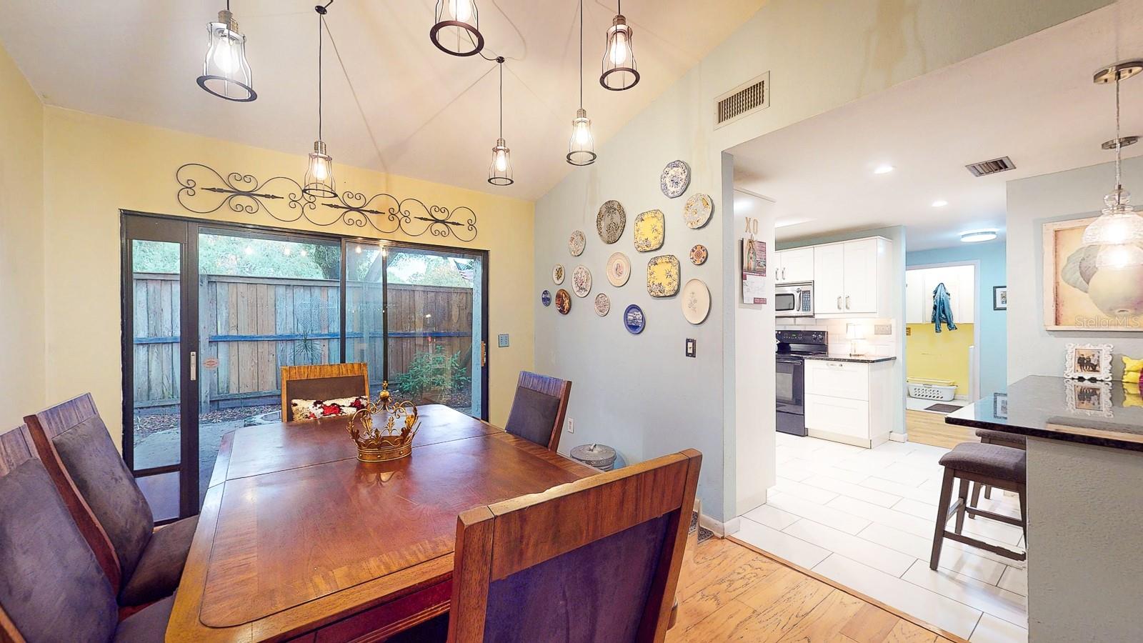 Image 17 of 58 For 4438 Summer Oak Drive