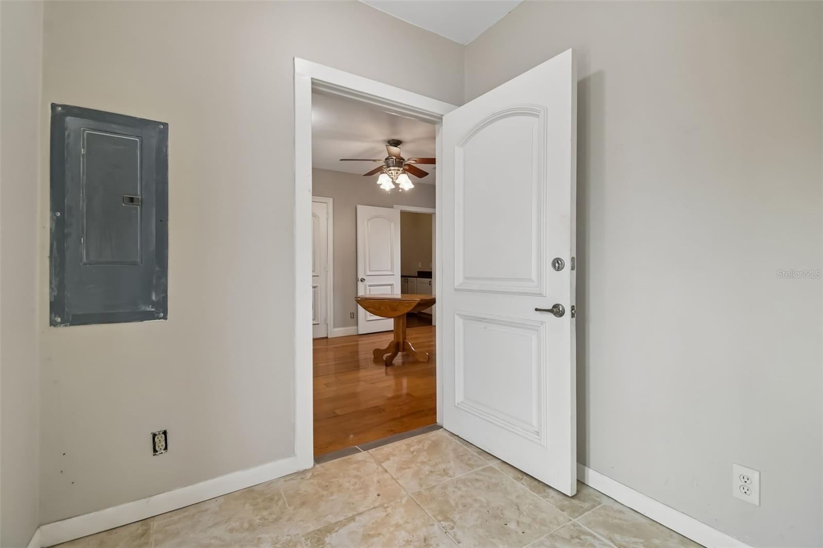 Image 12 of 47 For 5723 Cherry Tree Drive