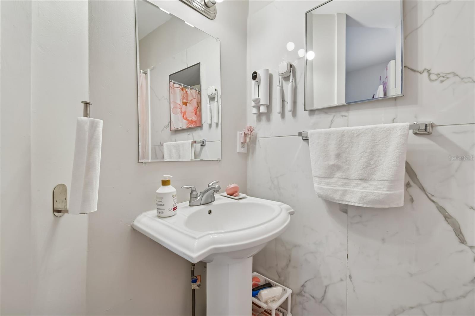 Image 34 of 47 For 5723 Cherry Tree Drive