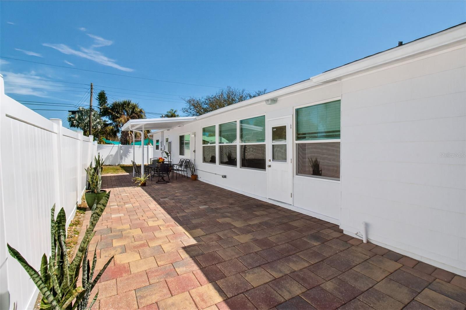 Image 23 of 27 For 4533 27th Avenue S