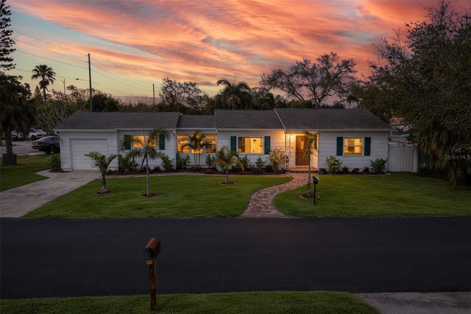 Image 27 of 27 For 4533 27th Avenue S